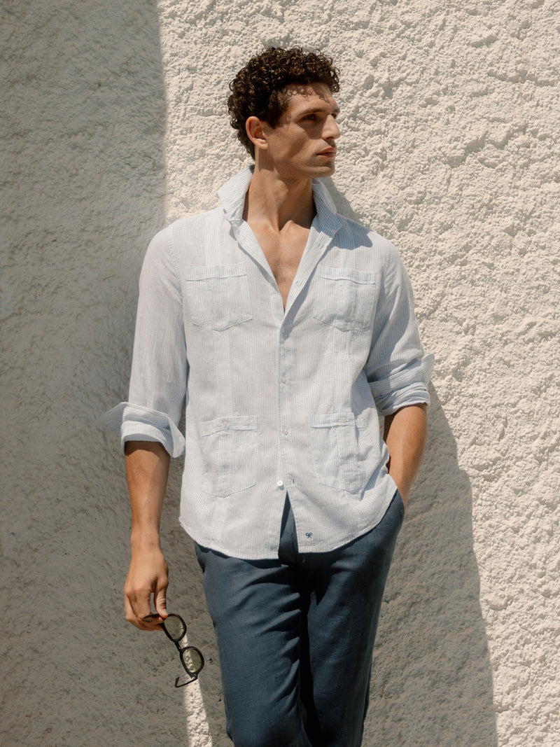 Guayabera desportiva de linho às riscas azul celeste