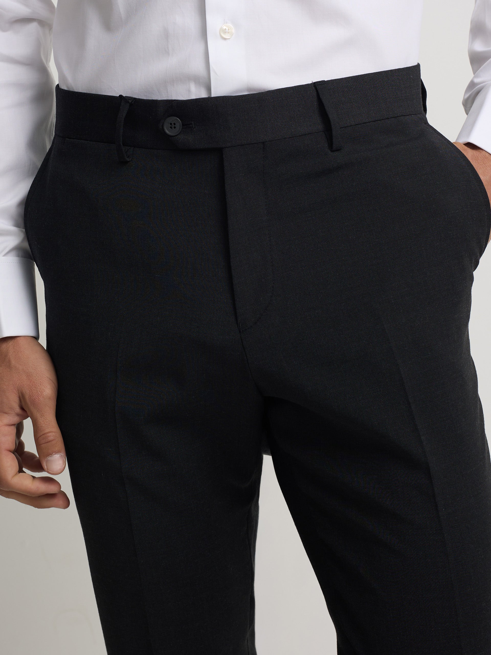 Pantalon habillé classique gris foncé