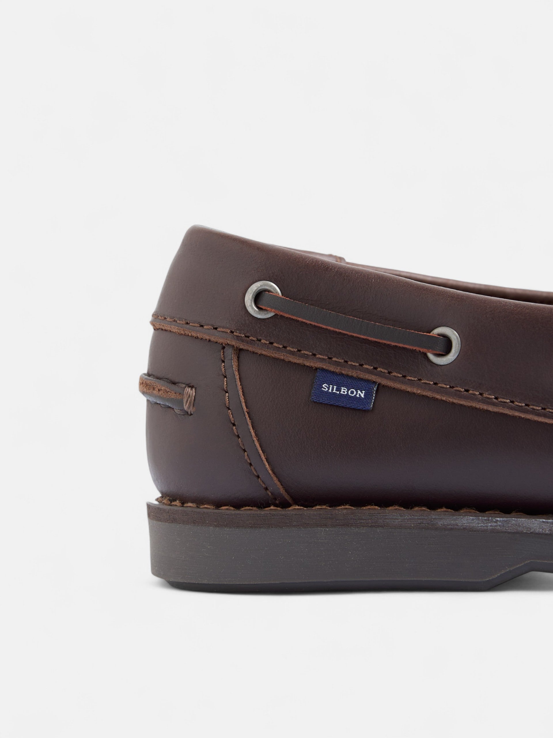 Dark brown fine leather nautical shoe