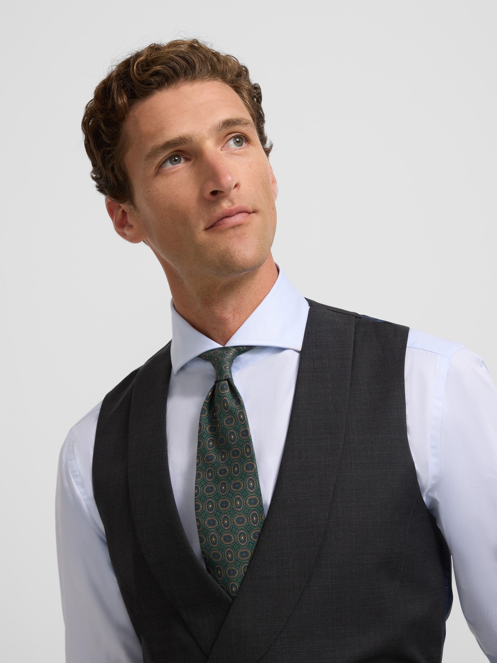 Gray round neck stretch dress vest