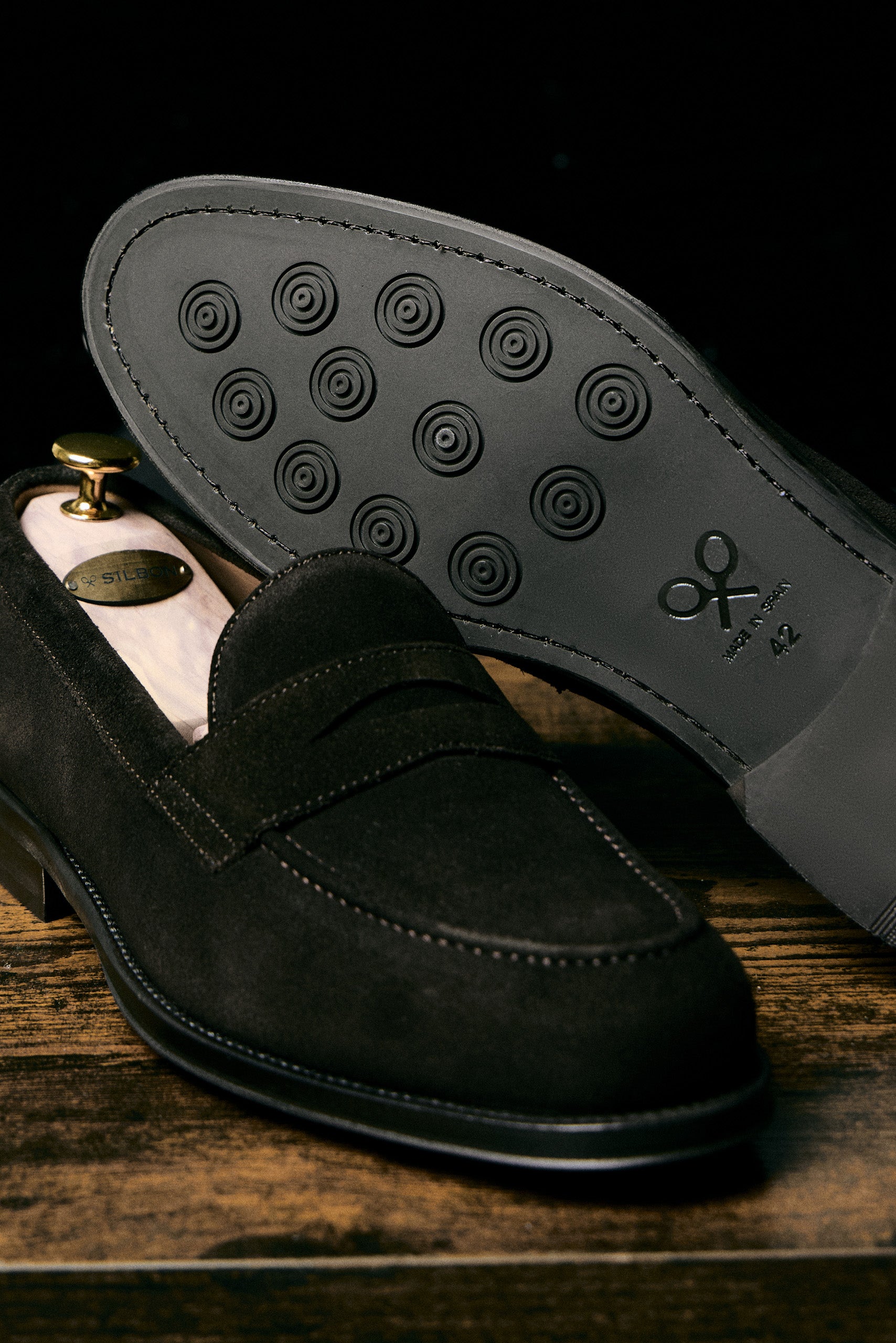 Sapato penny camurça castanho