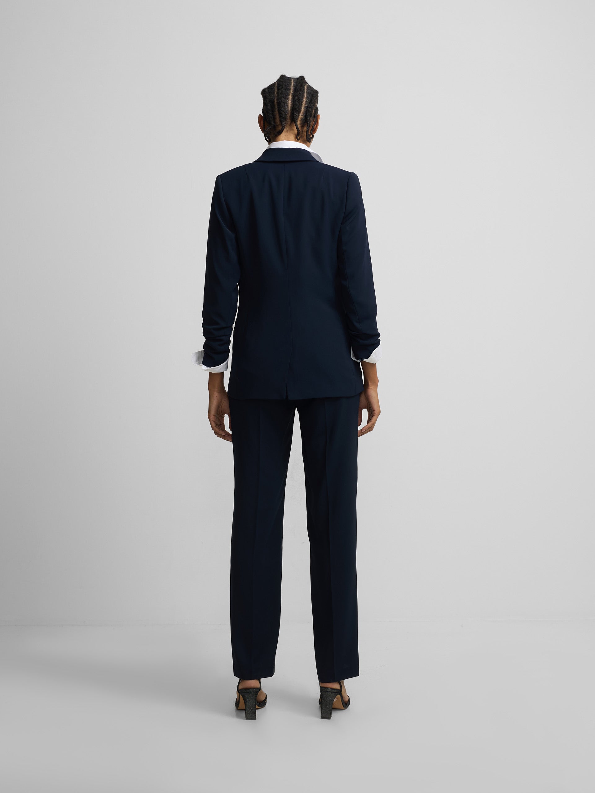 Blazer clássica azul-marinho para mulher