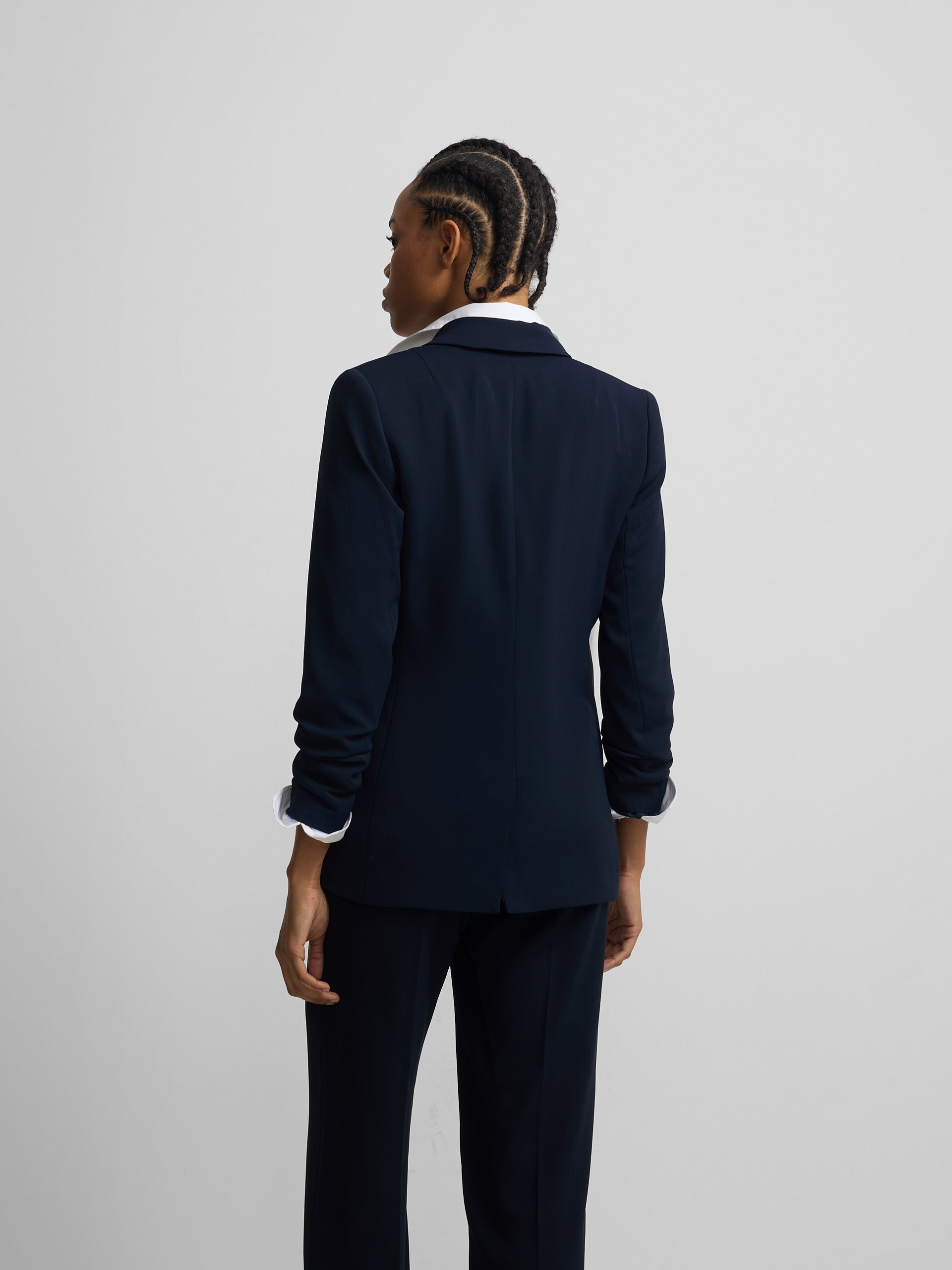 Blazer clássica azul-marinho para mulher