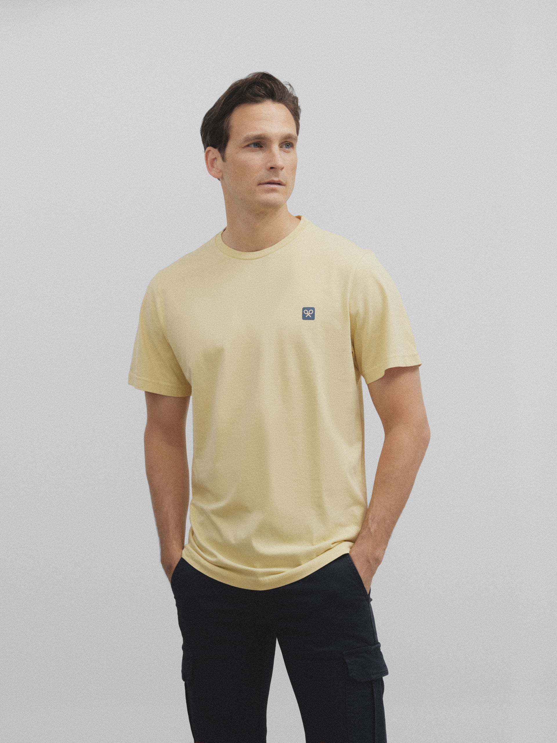 T-shirt jaune à carreaux raquette