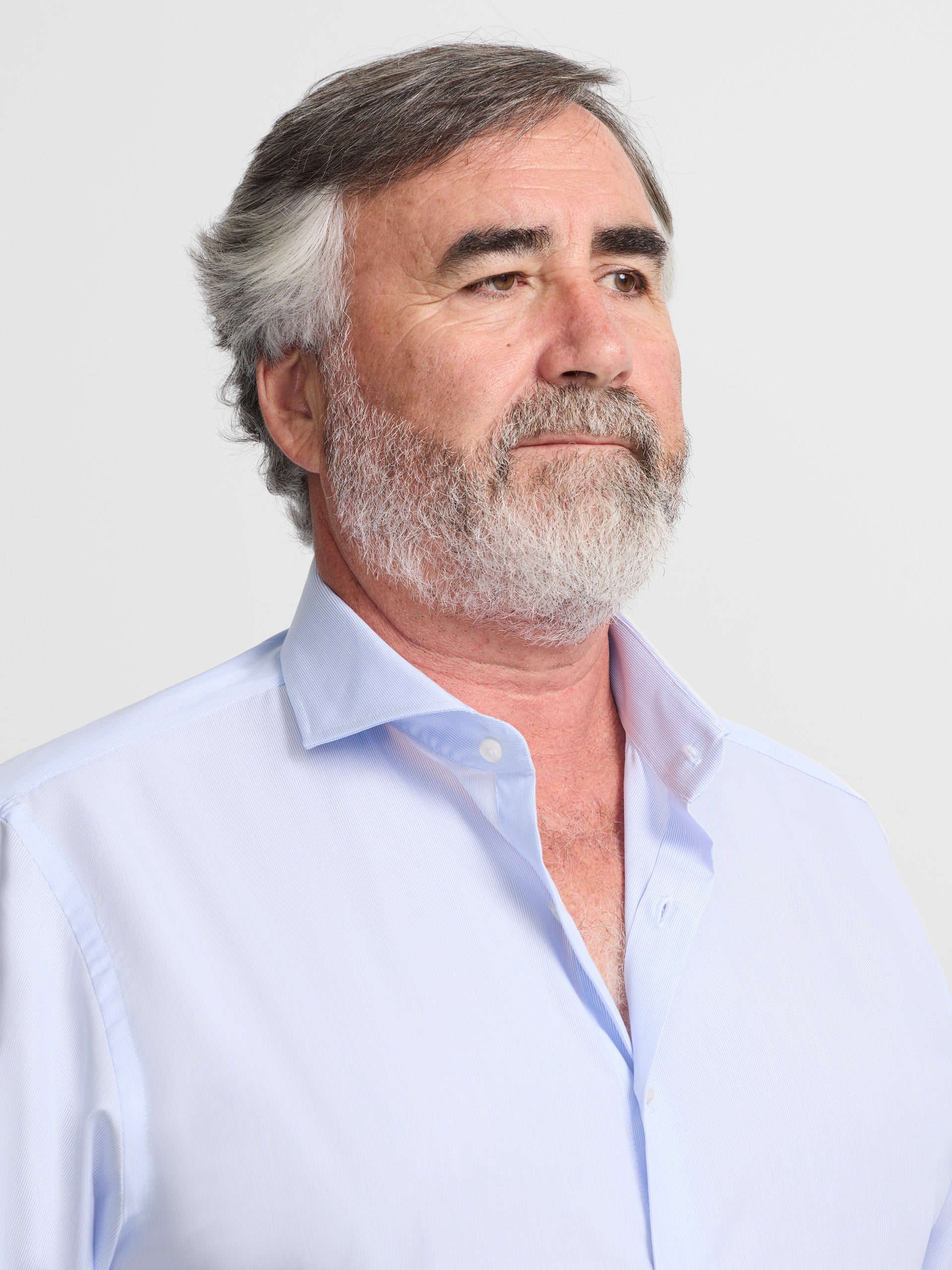 Camisa de vestir riscas finas azul claro punho simples