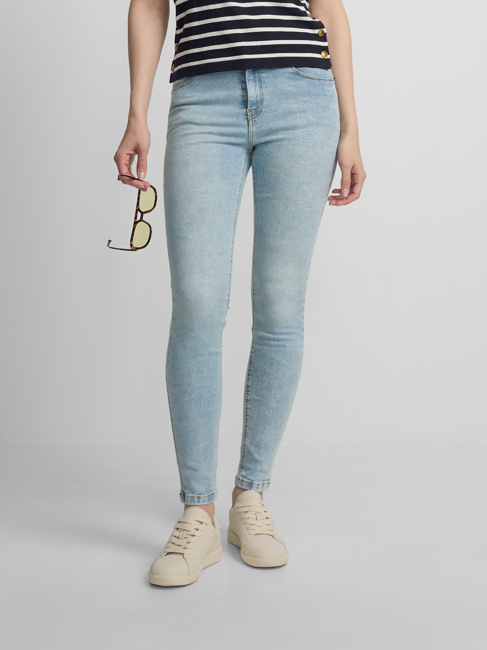 Calças de mulher slim fit ganga clara