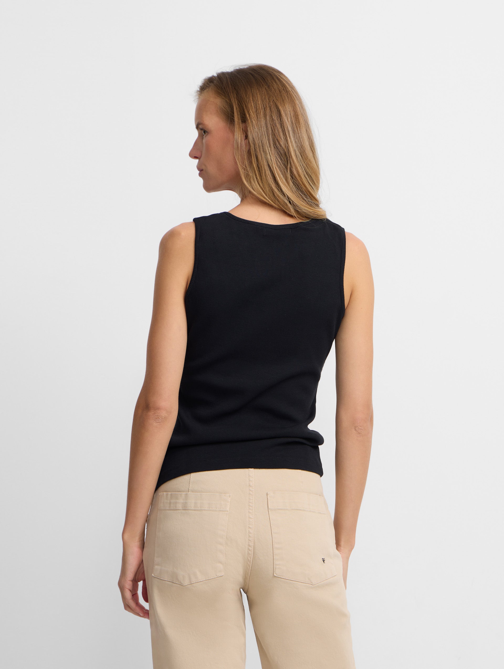 Camisola de alças preta para mulher