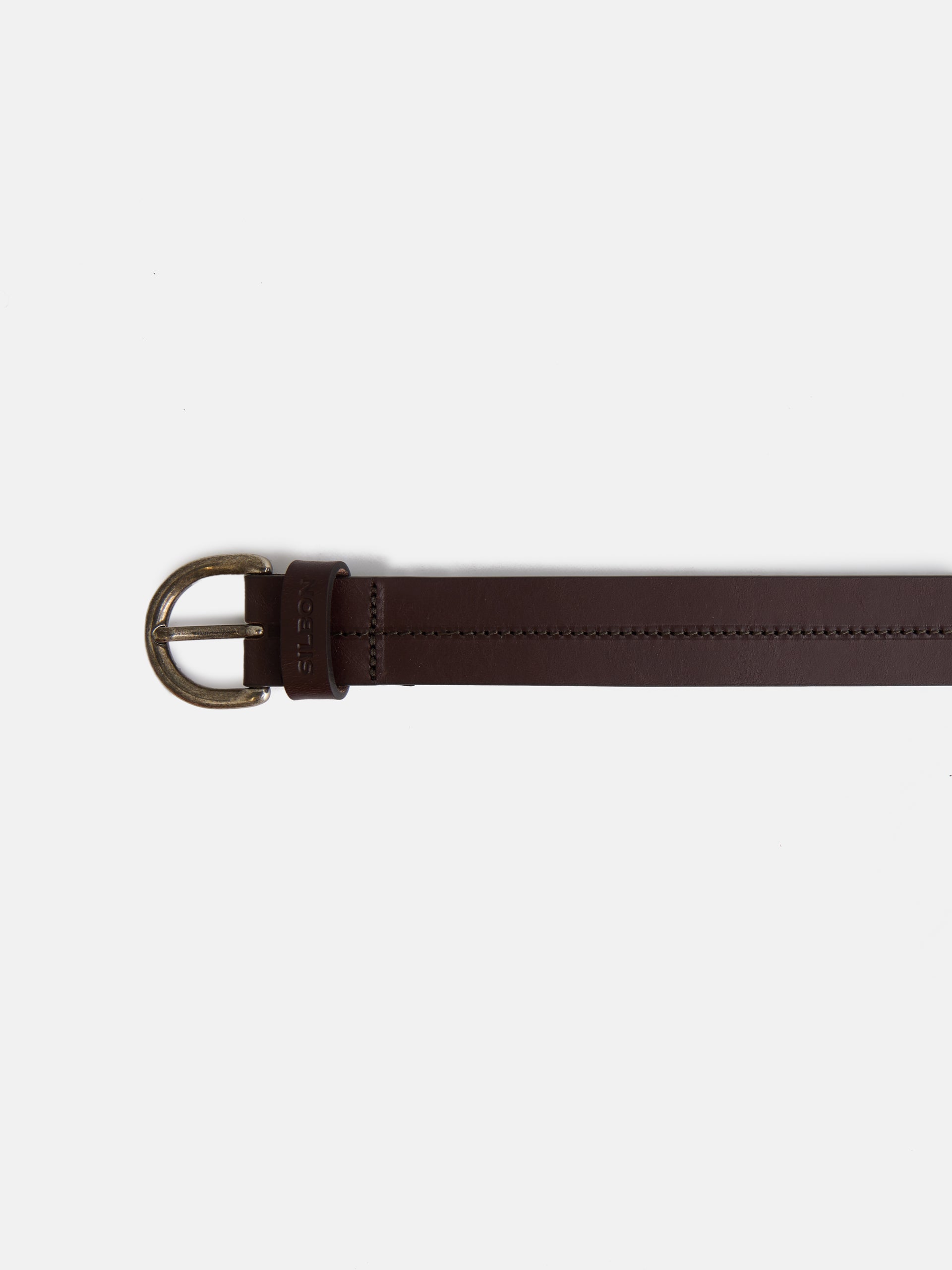 Leather belt with contrasting thread