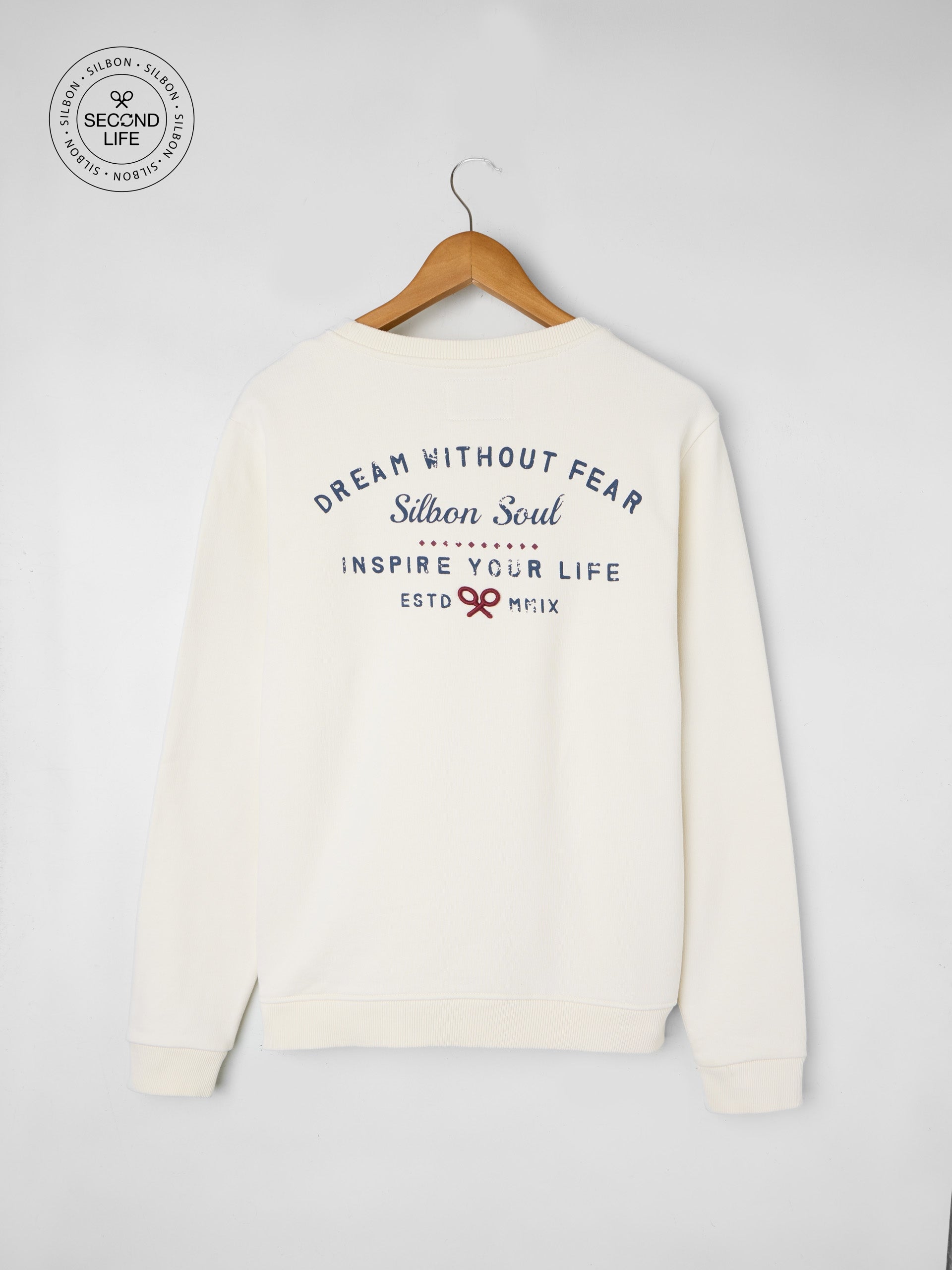 Sweatshirt second life