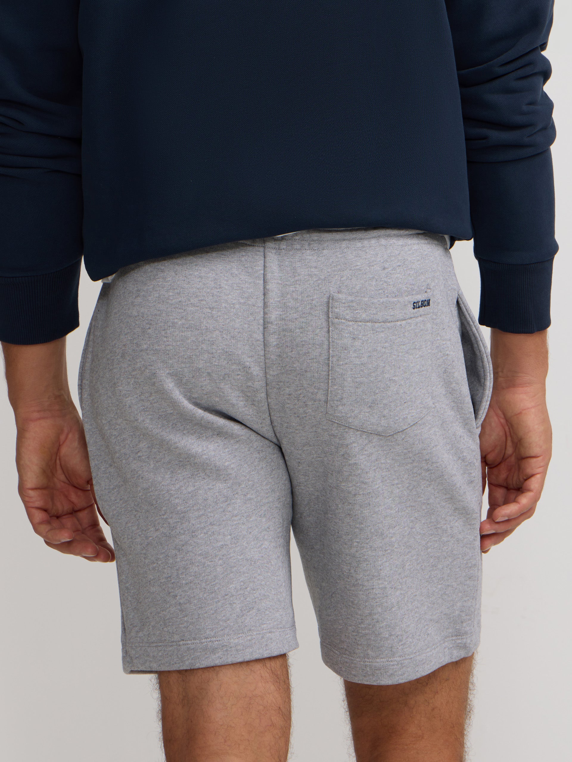 Bermuda de sport gris