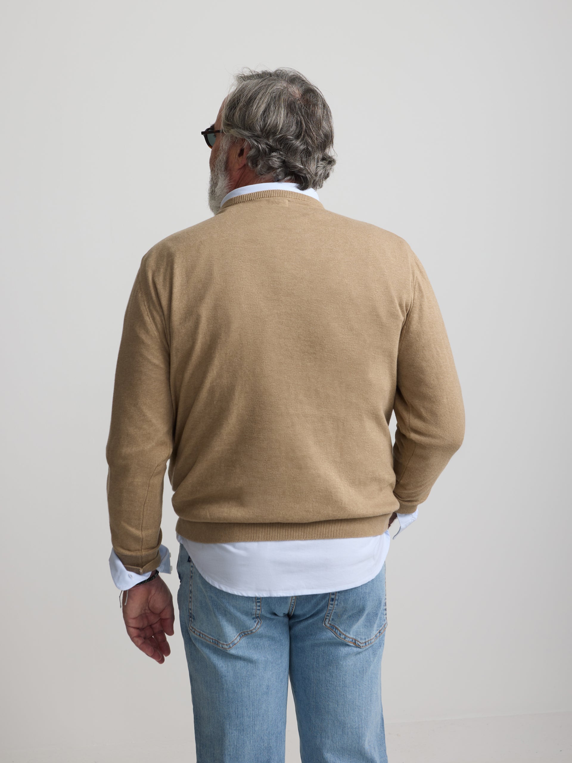 Pull col rond classique beige foncé