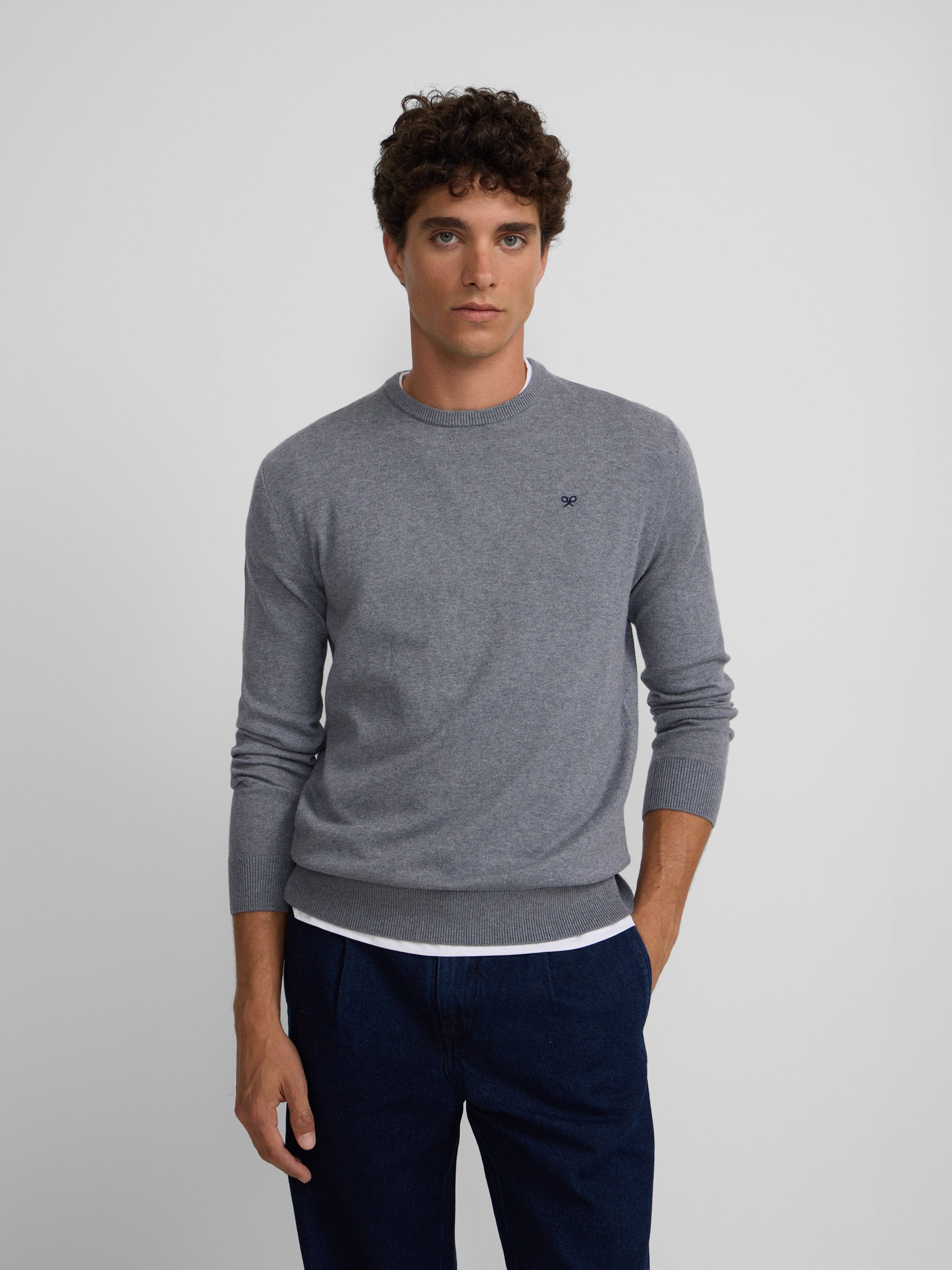 Classic grey round neck sweater