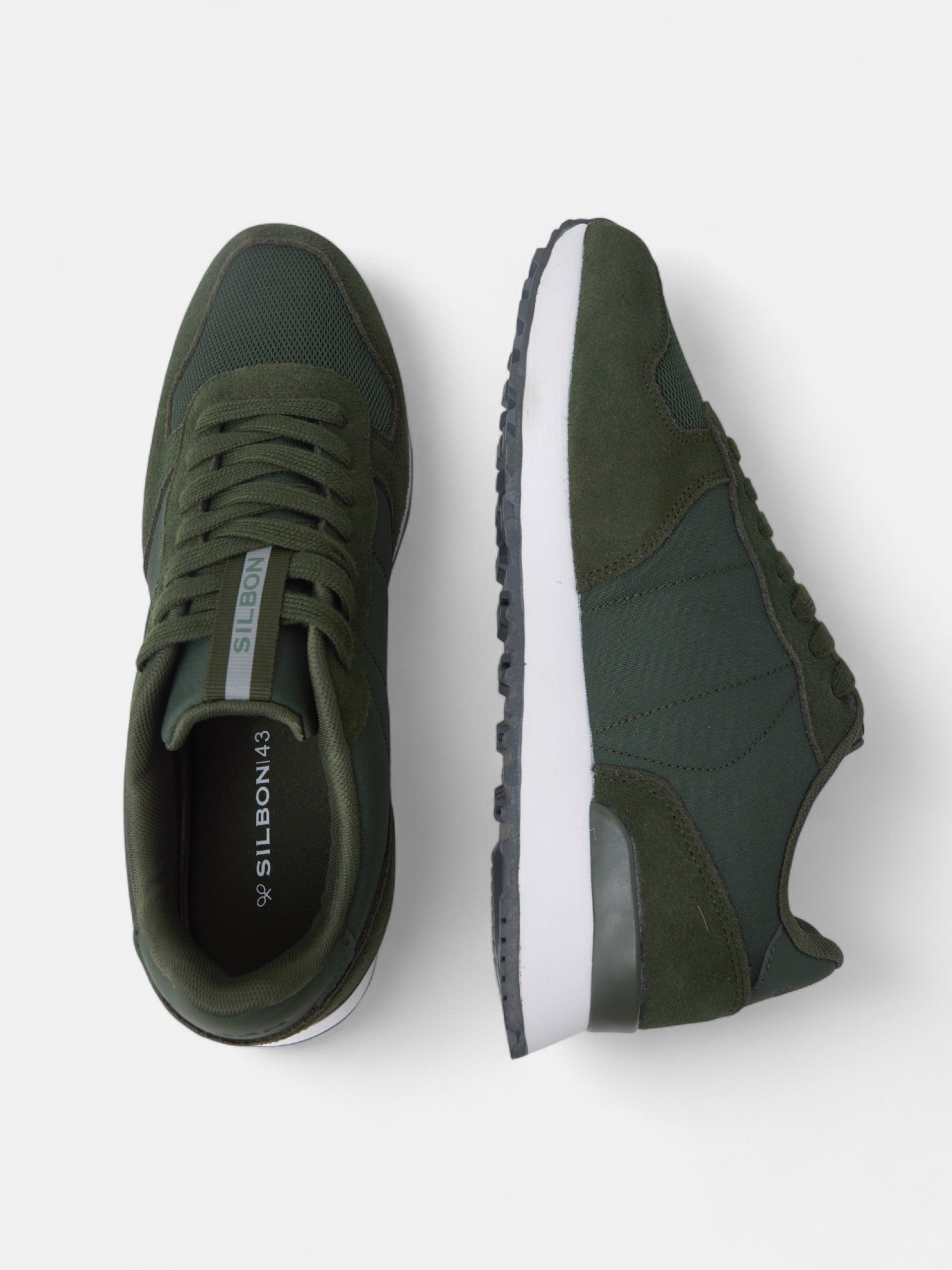 Zapatilla running clasica verde