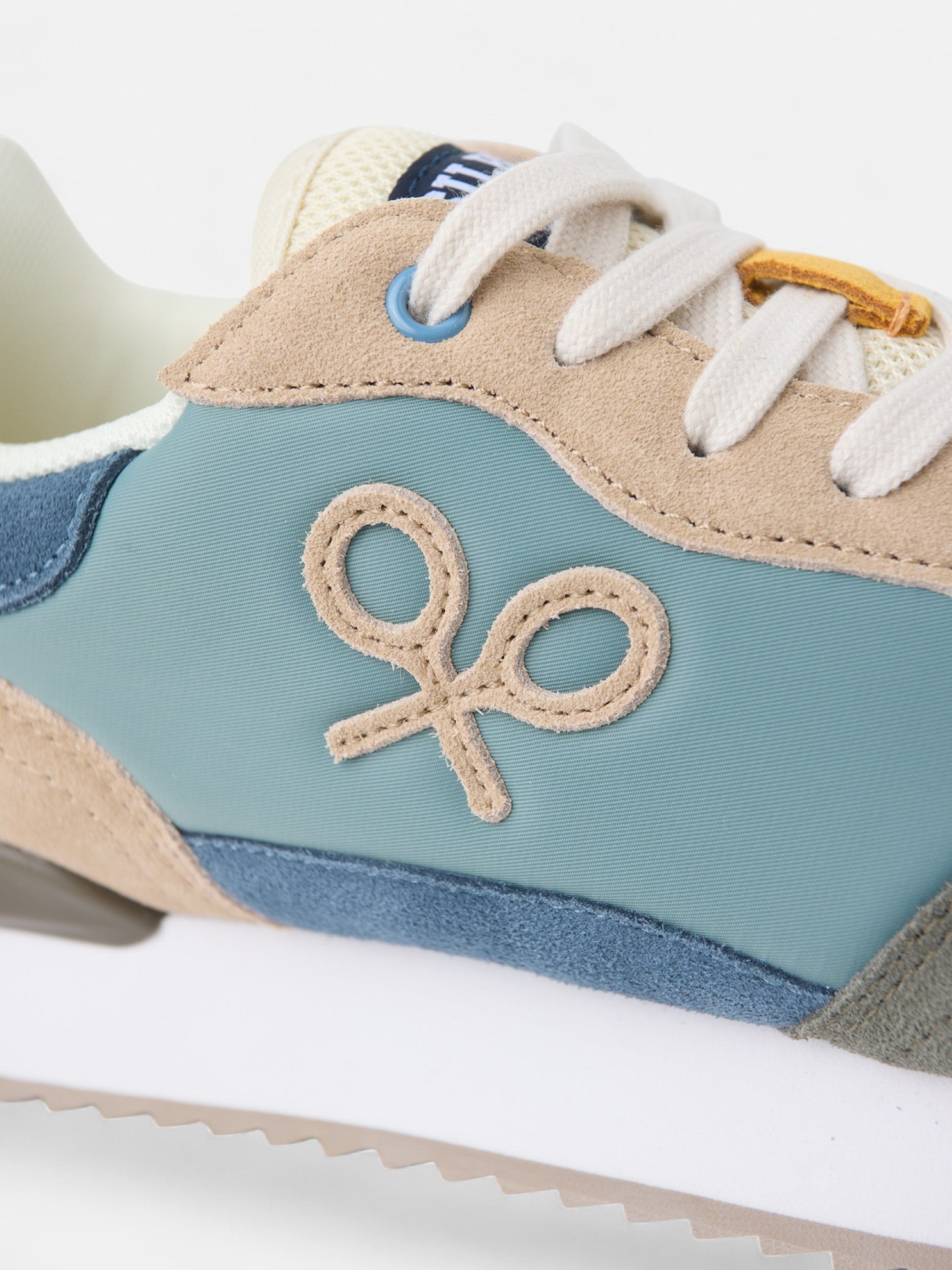 Sapatilha de corrida multicolor verde