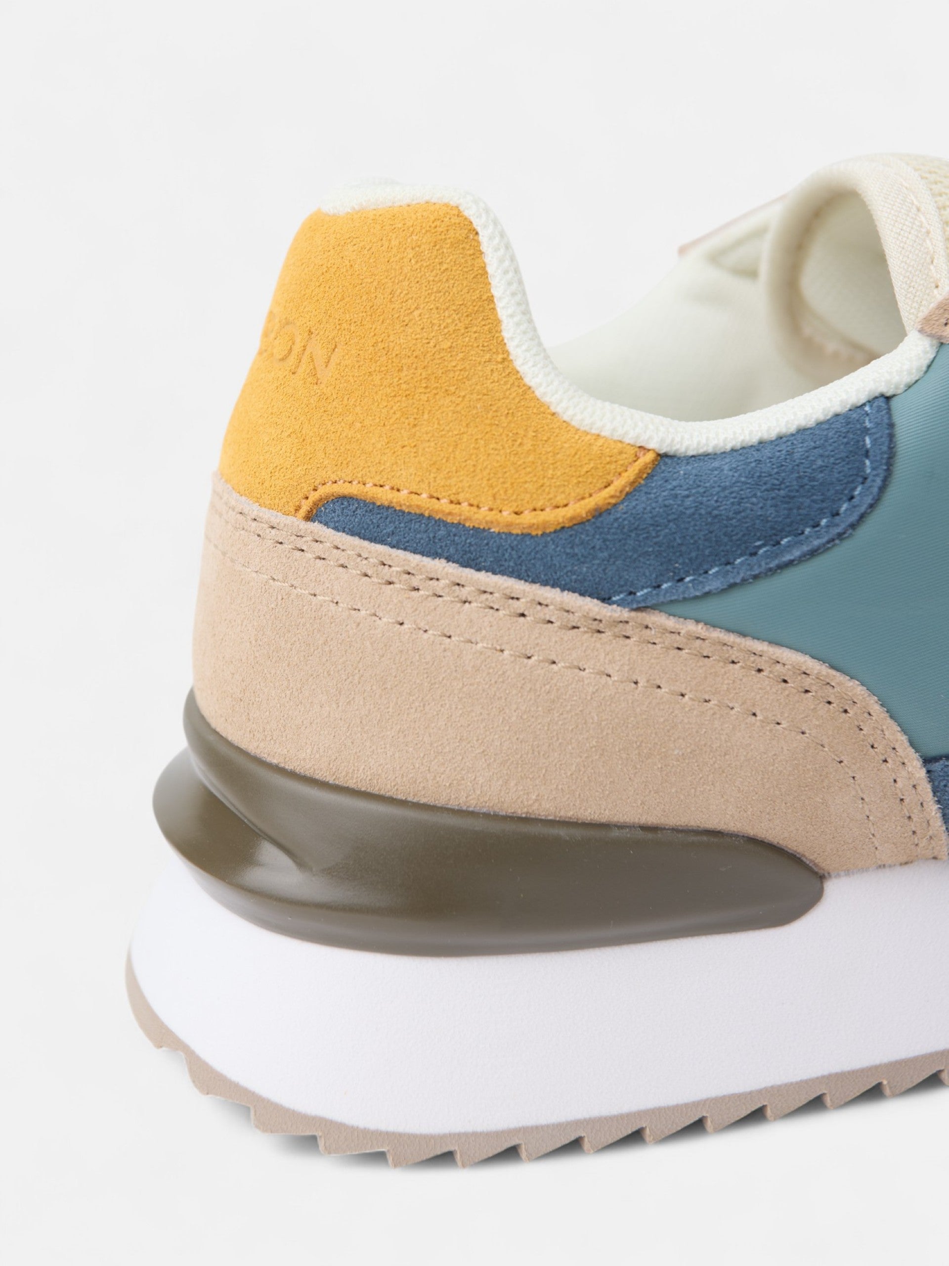 Sapatilha de corrida multicolor verde