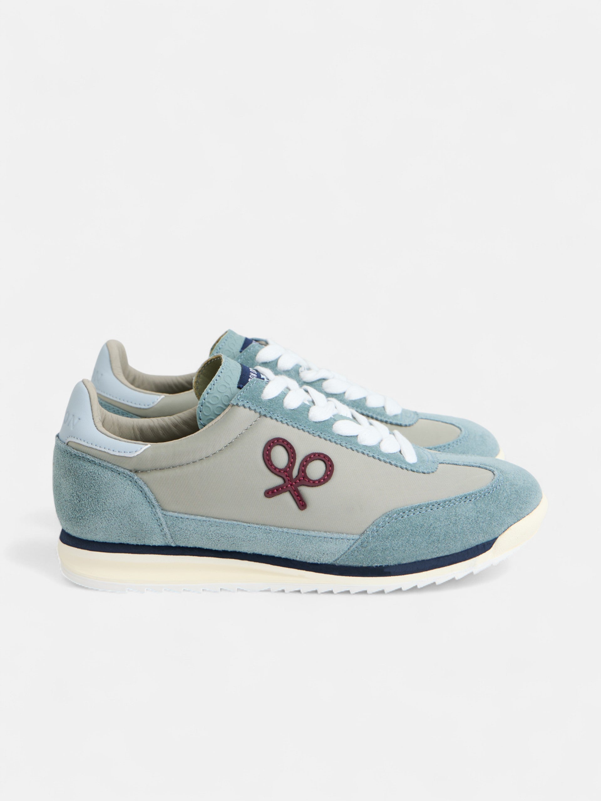 Vintage grey blue sneaker
