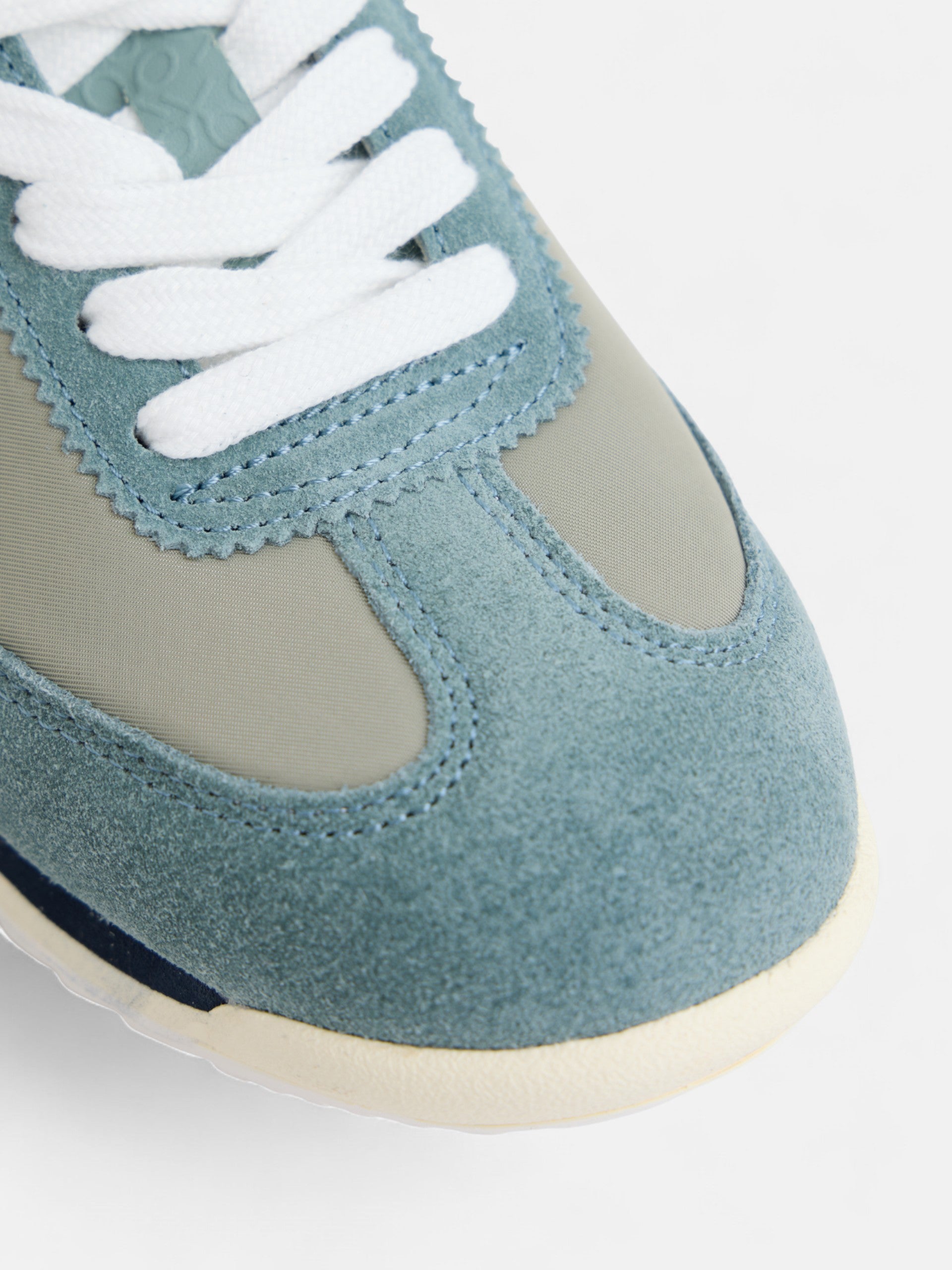 Vintage grey blue sneaker