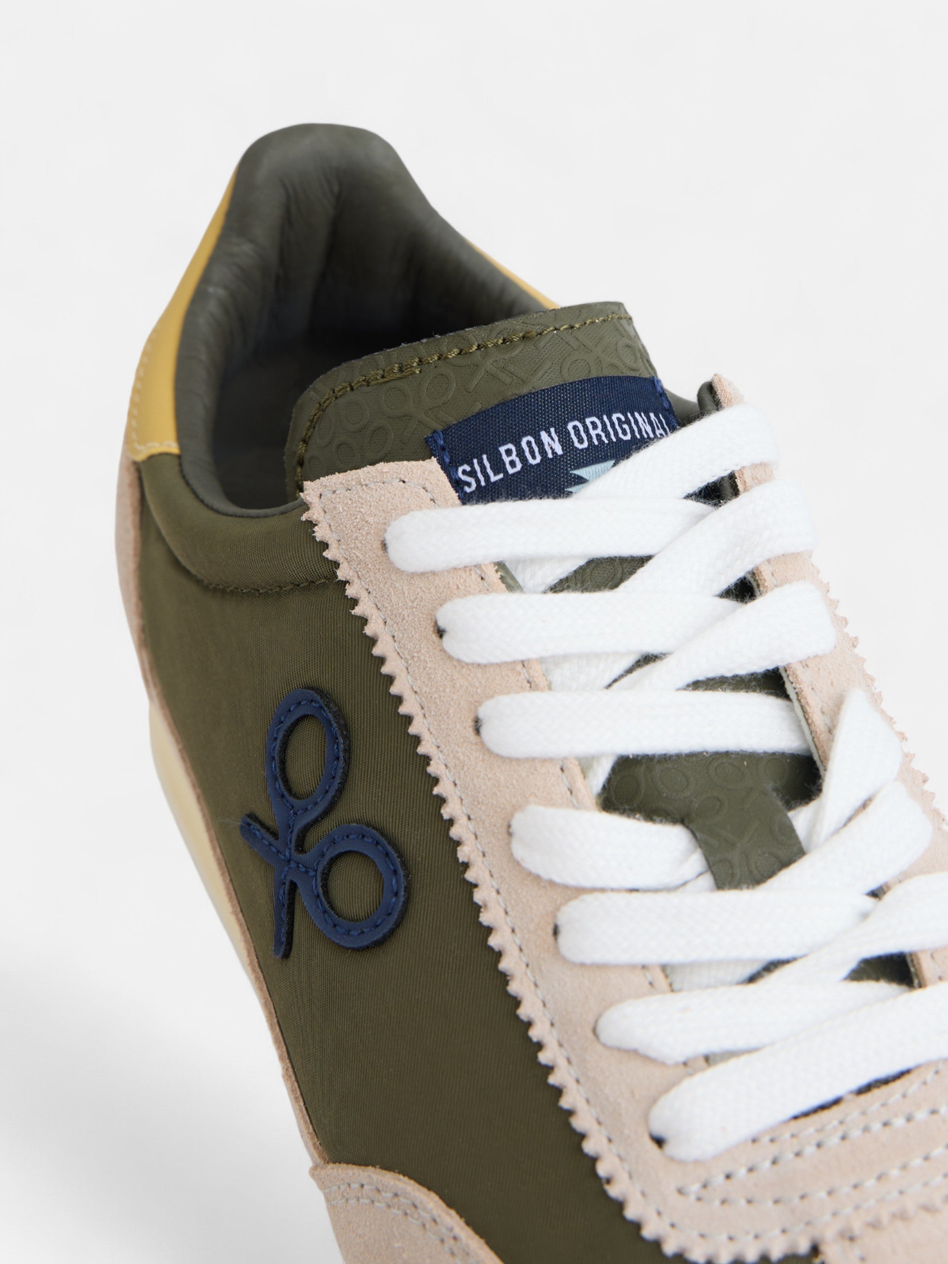 Vintage green beige sneaker