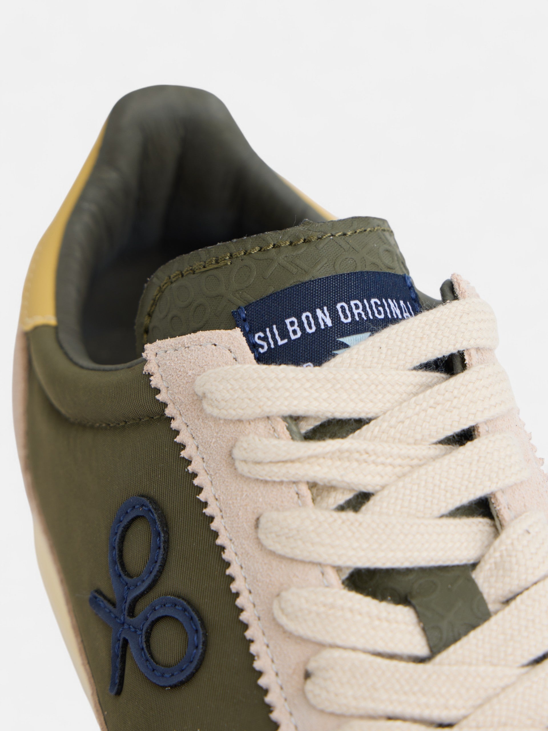 Vintage green beige sneaker