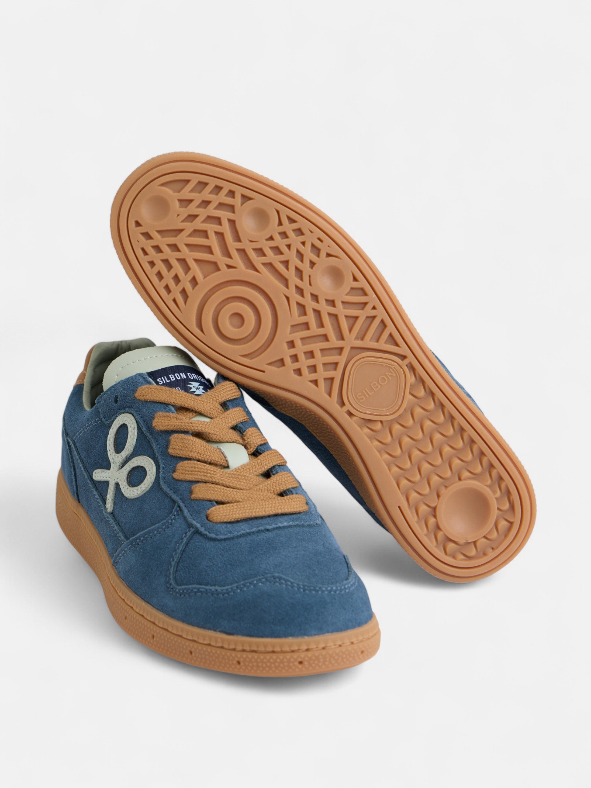 Casual blue leather sneaker