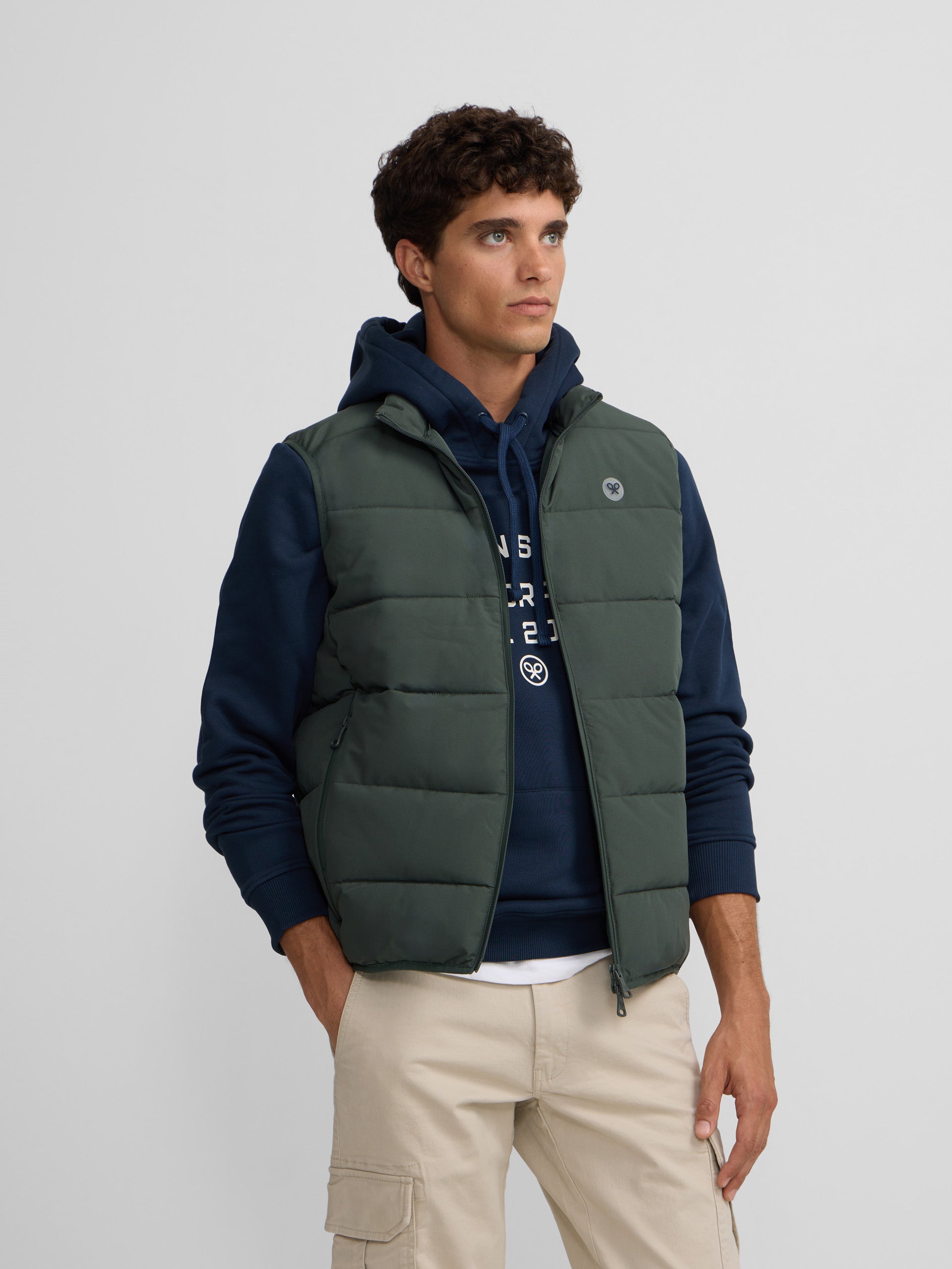 Colete clássico técnico verde