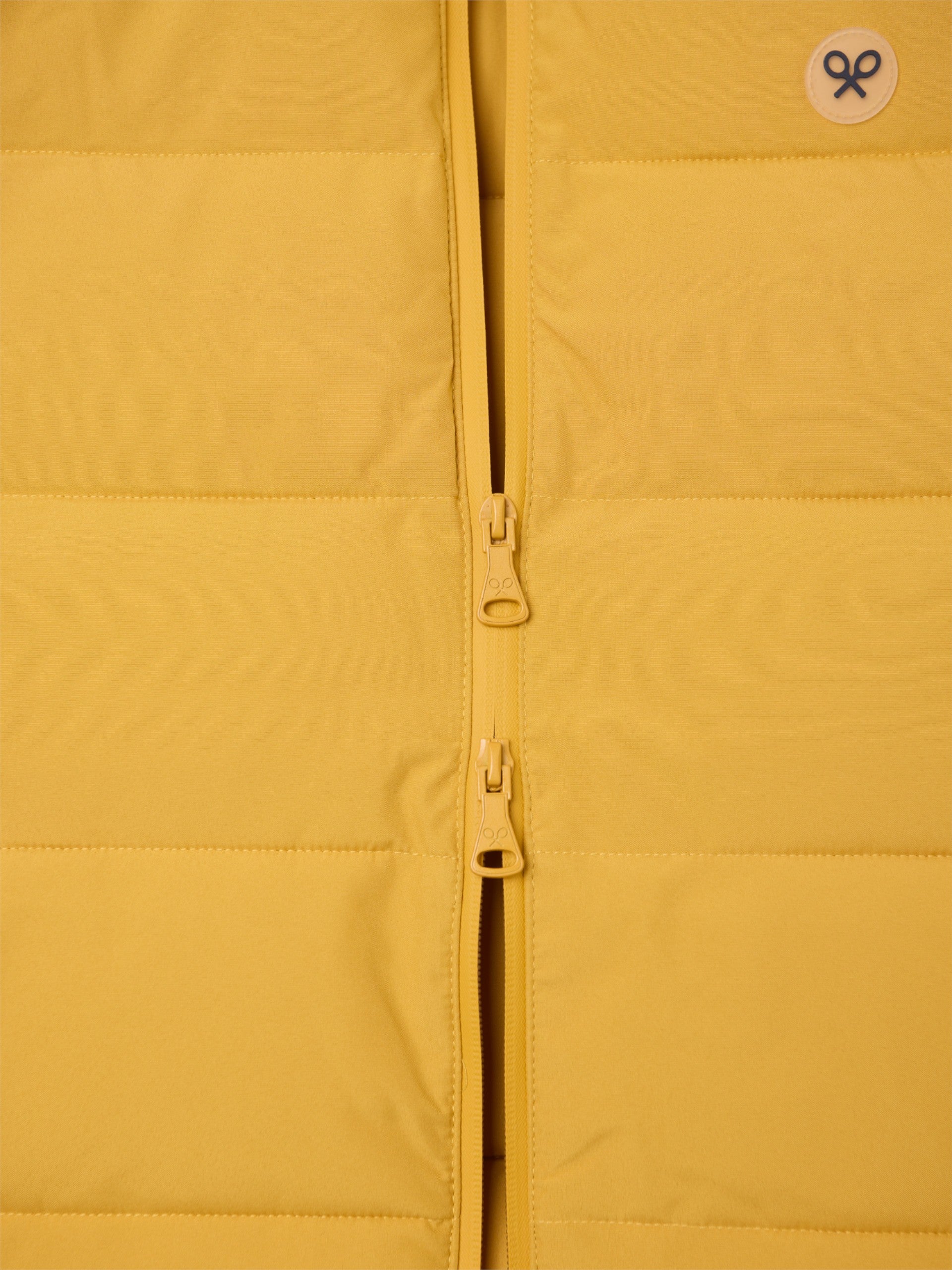 Colete clássico técnico mostarda