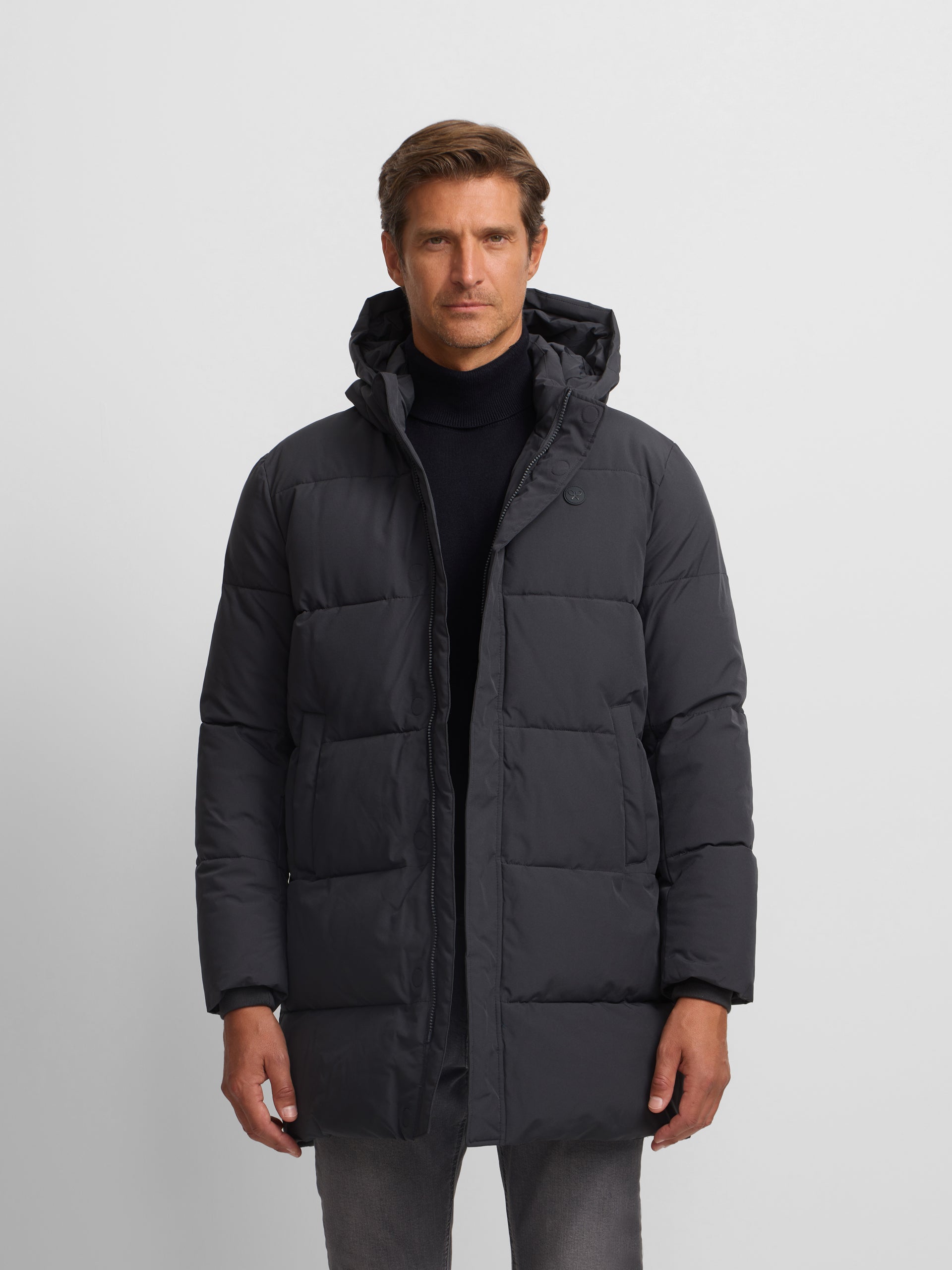 Manteau long matelassé à capuche grise