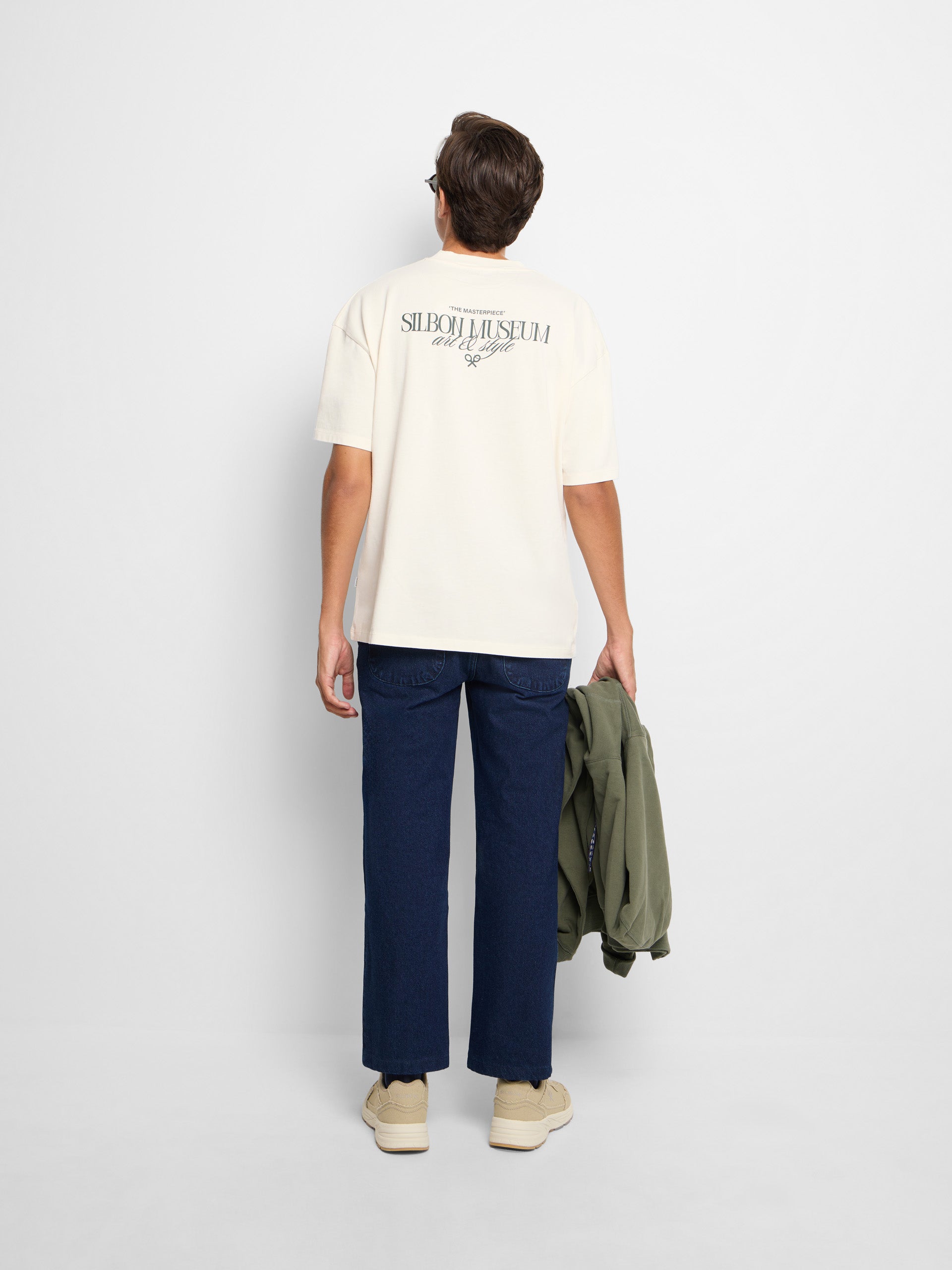 Camiseta relaxed fit museum ecru