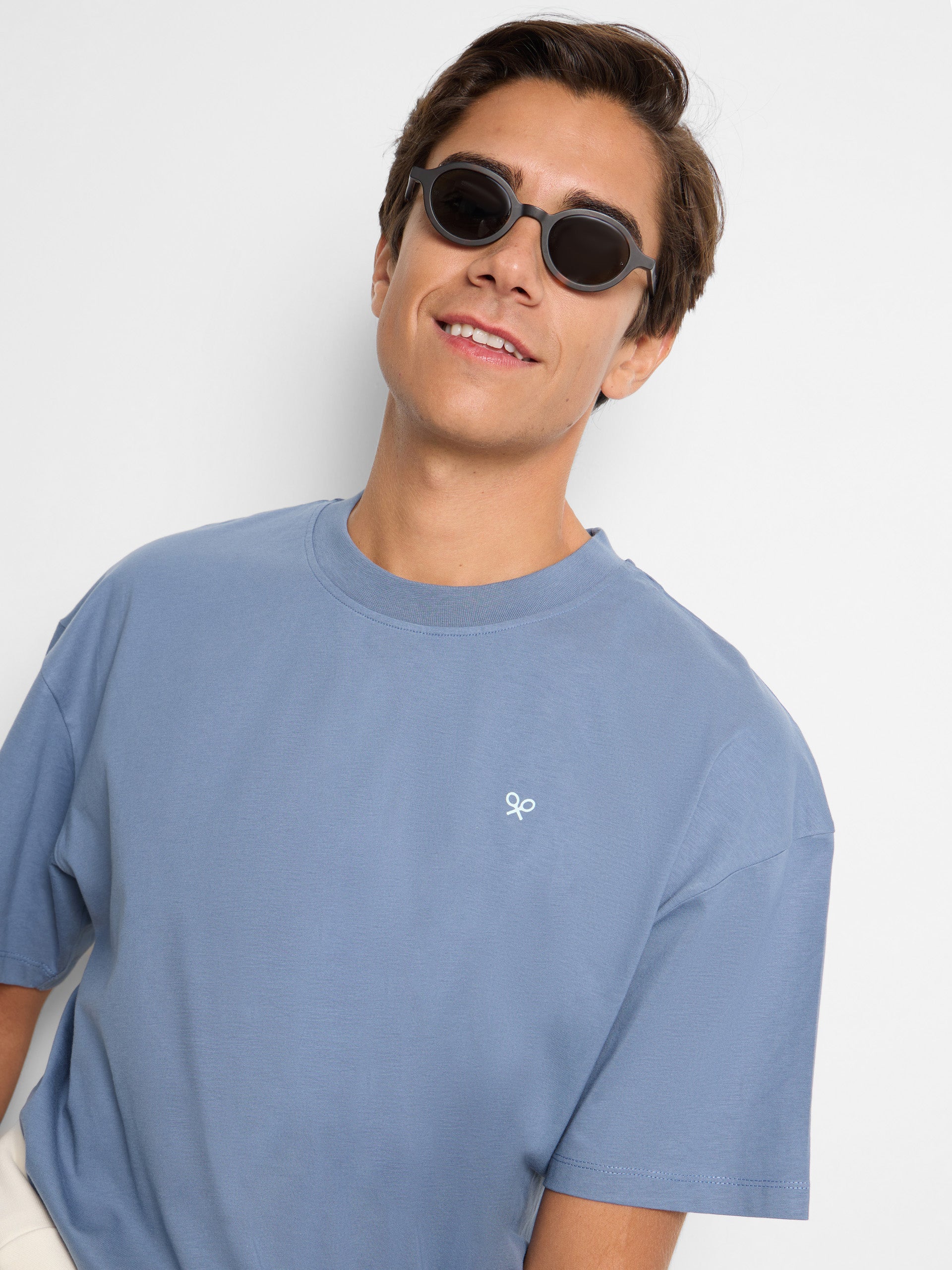 Relaxed just vibes blue t-shirt