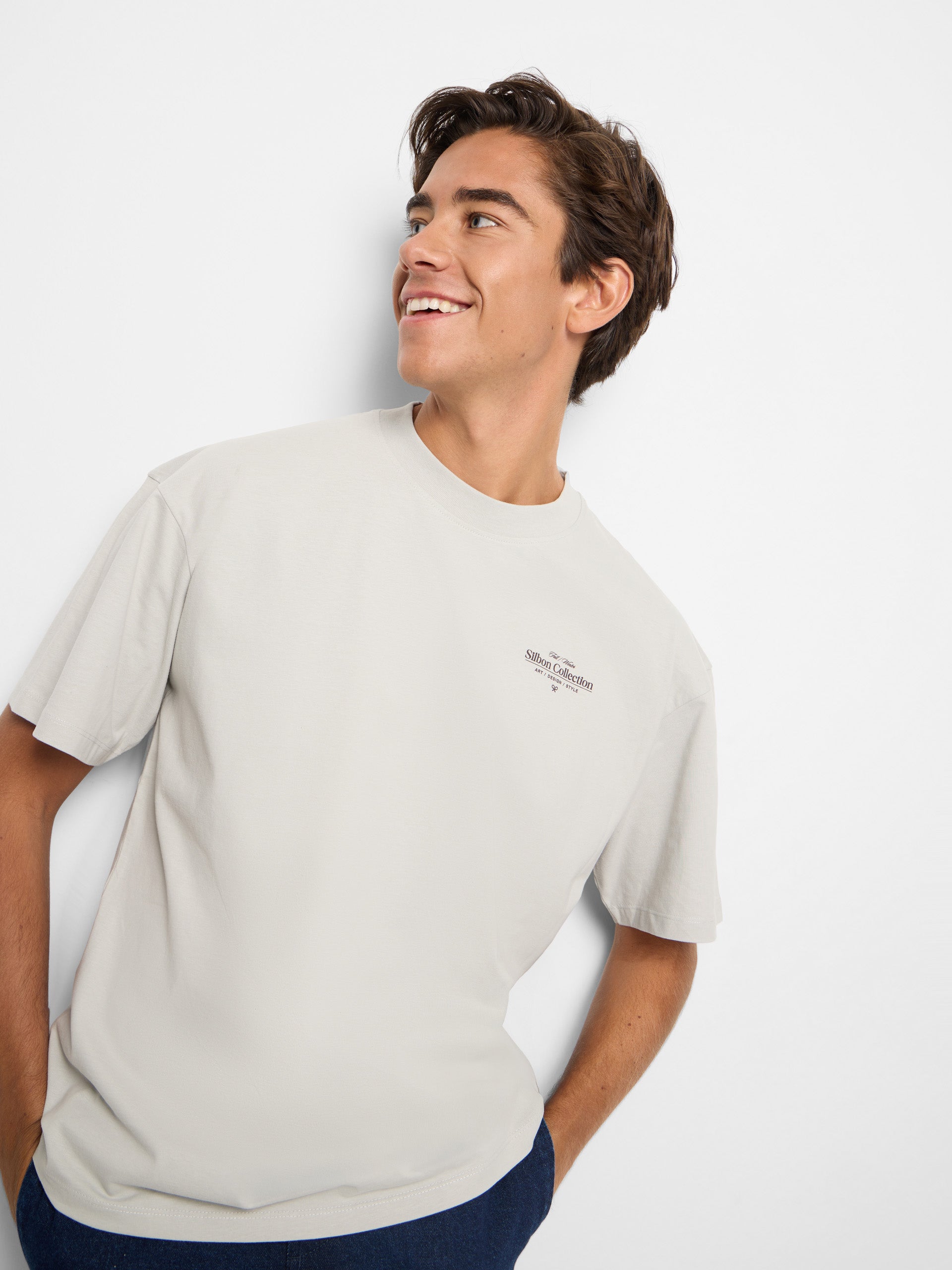 Camiseta relaxed fit collection gris