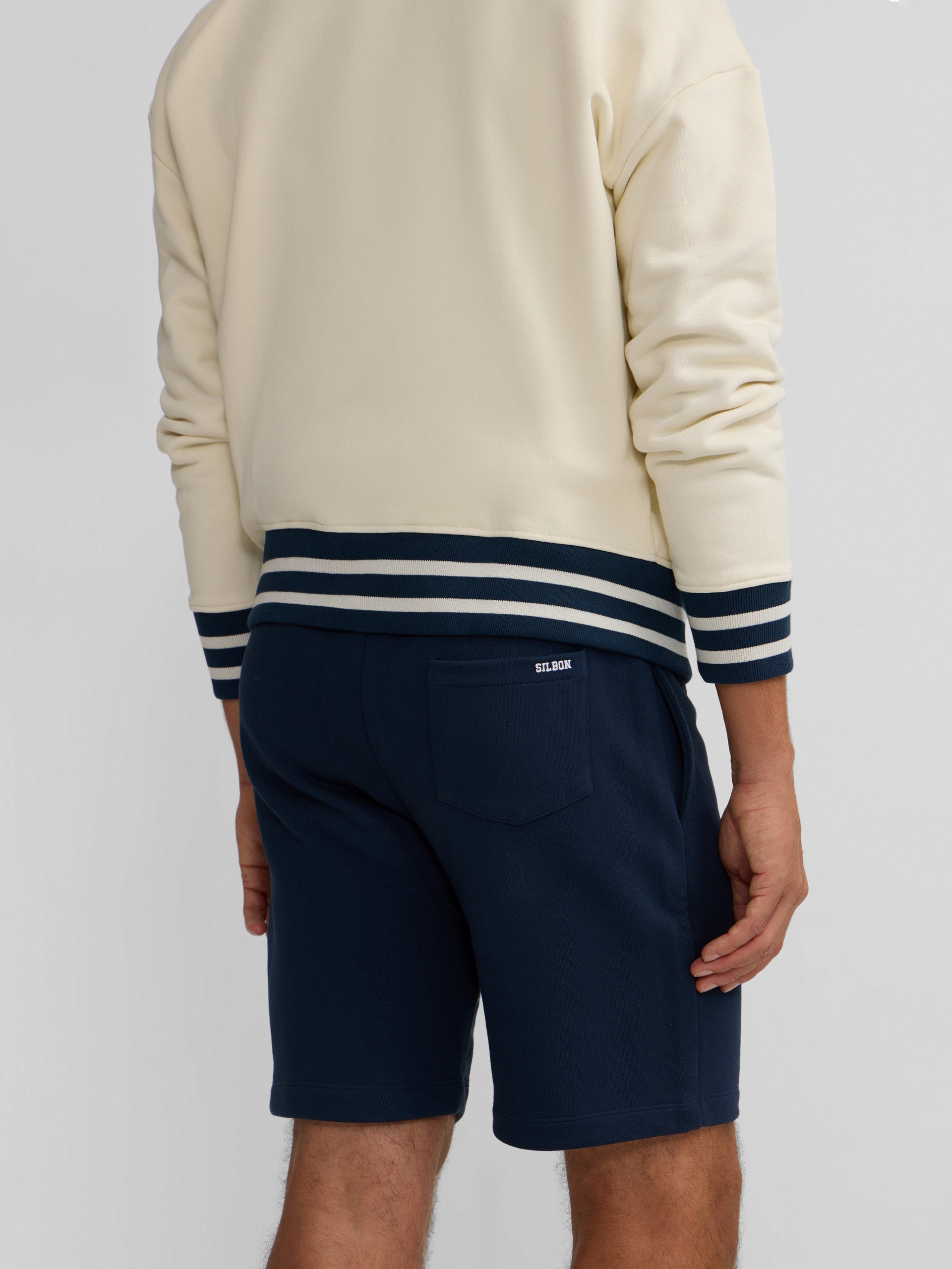 Sudadera relaxed fit ivy league crema