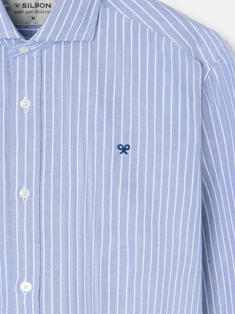 Chemise sport oxford bleu marine à fines rayures blanches