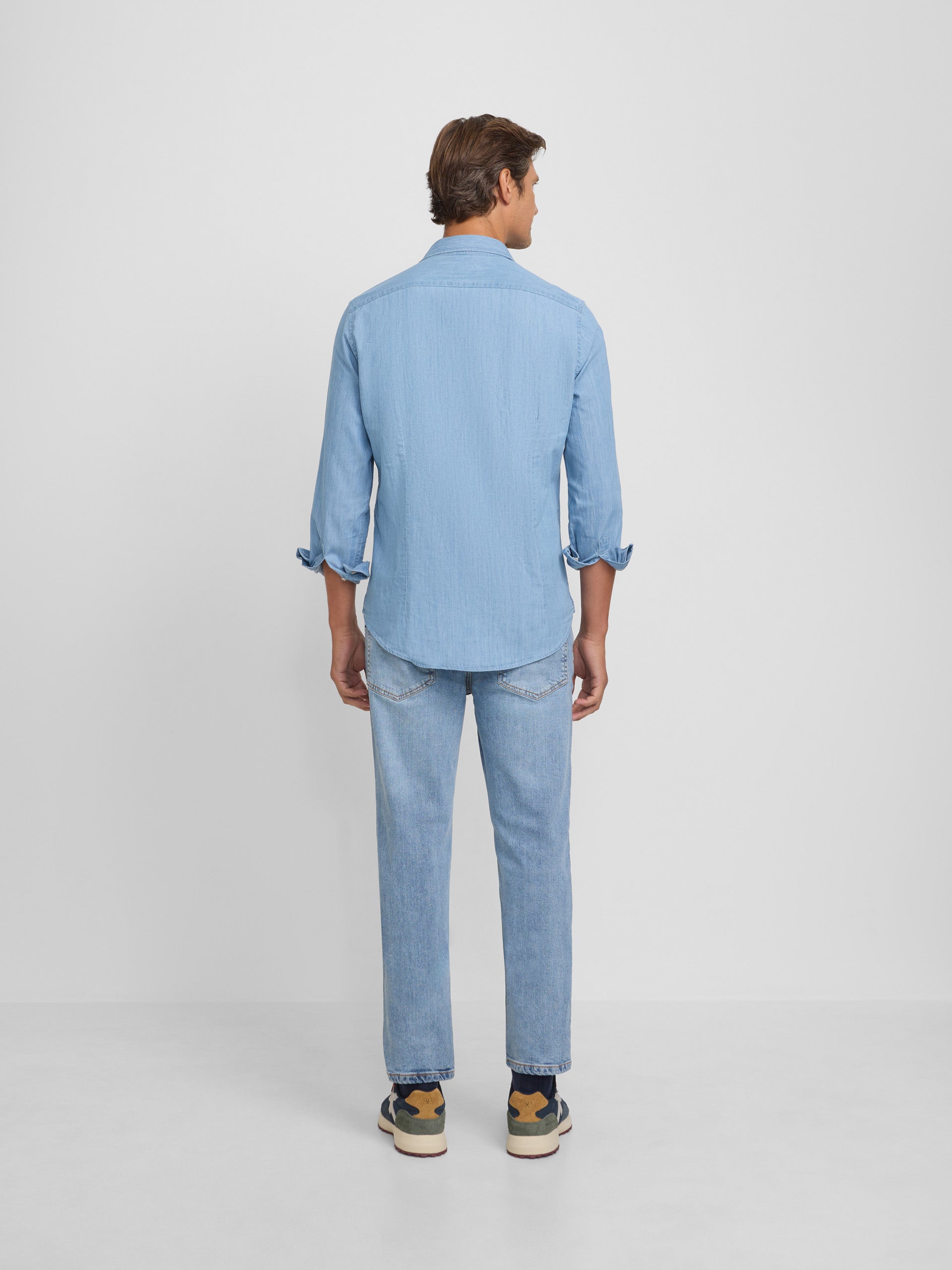 Camisa sport denim cutaway azul claro