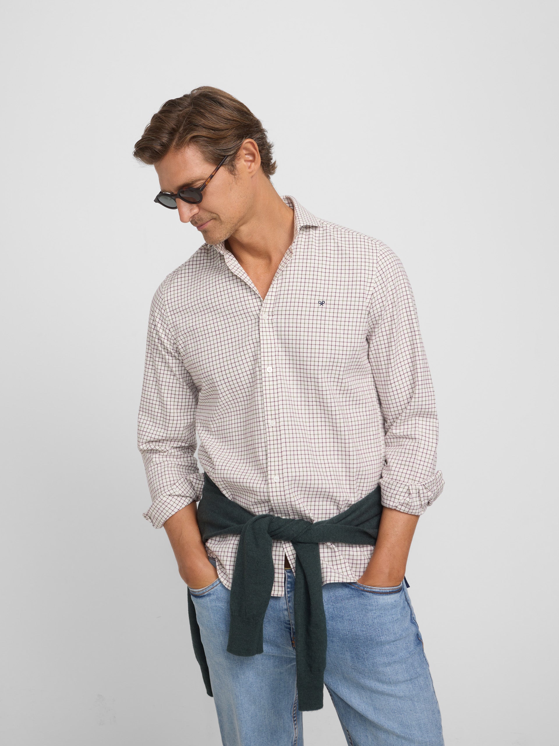 Camisa desportiva aos quadrados bicolor bordô e verde