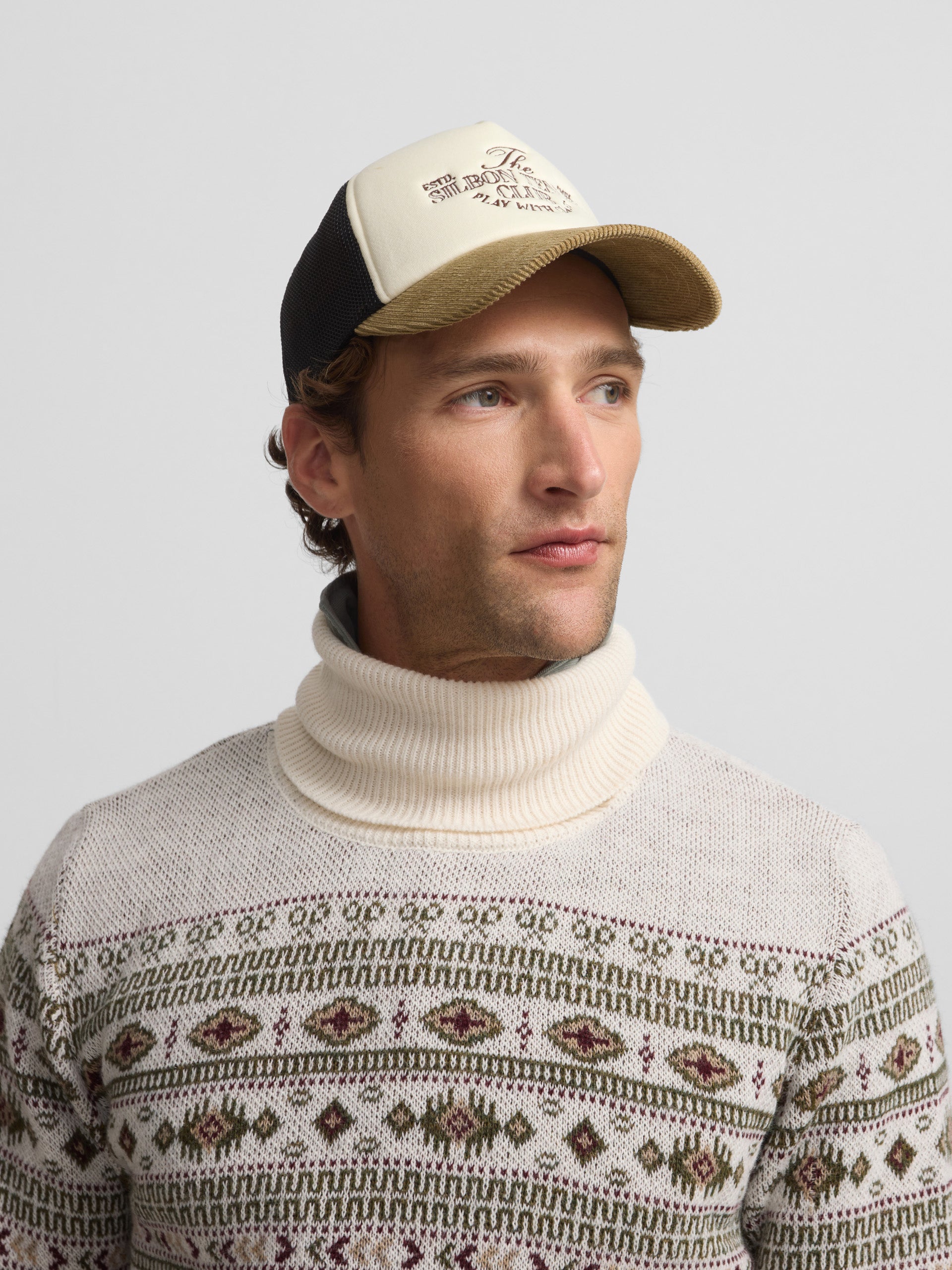 Pull à col roulé jacquard beige clair