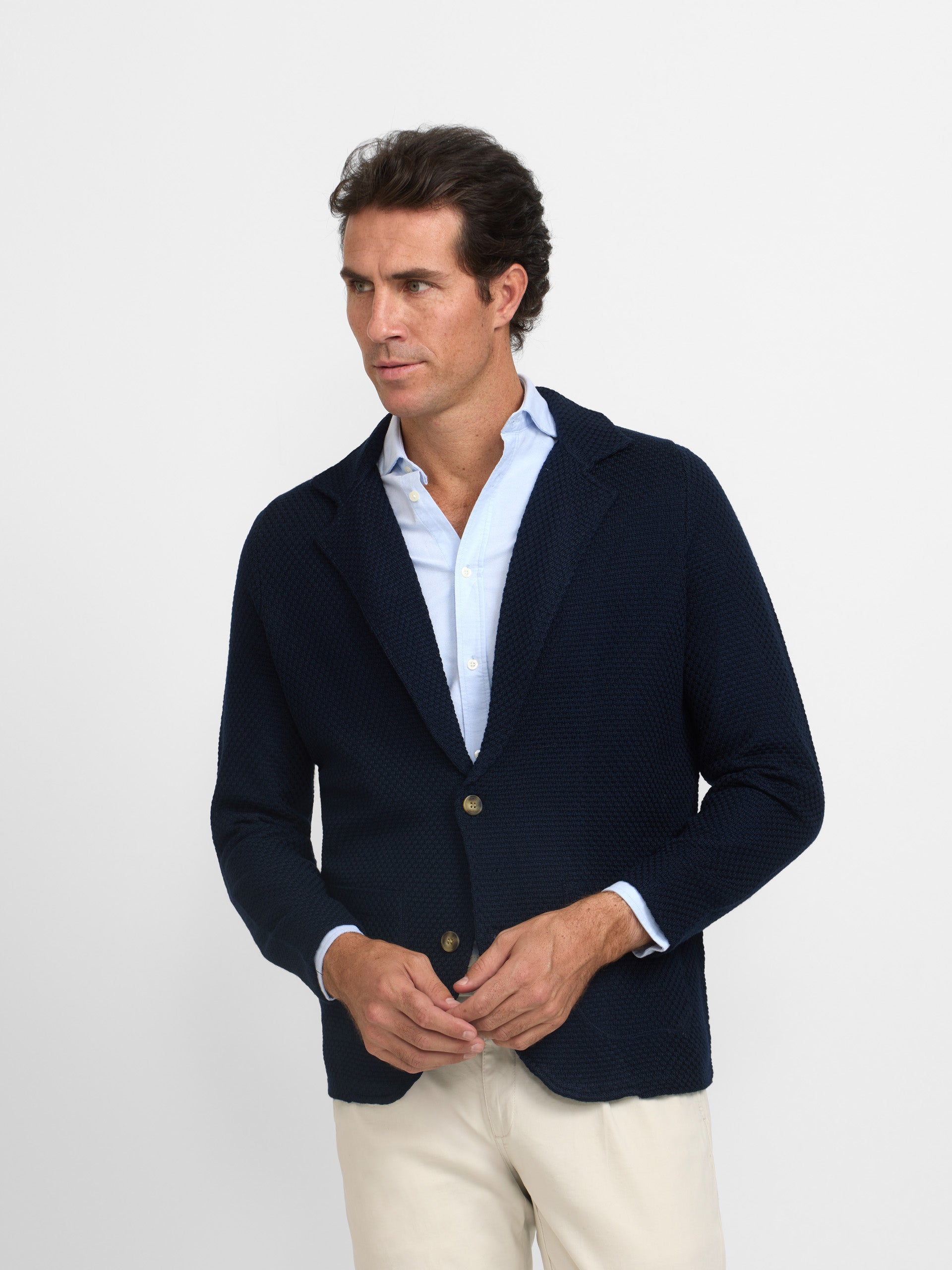 Teba estructura azul marino