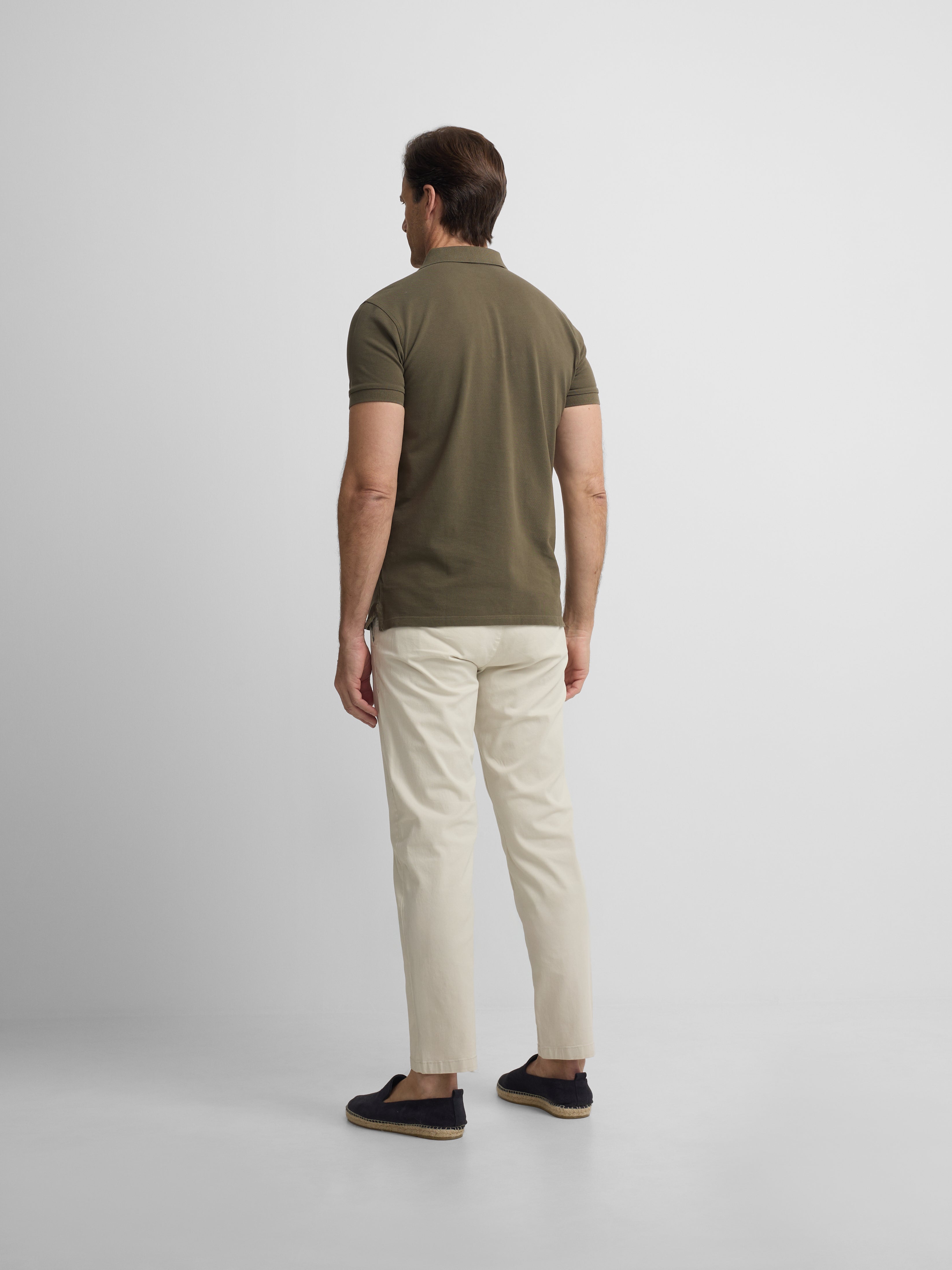 Polo clasico liso verde oscuro