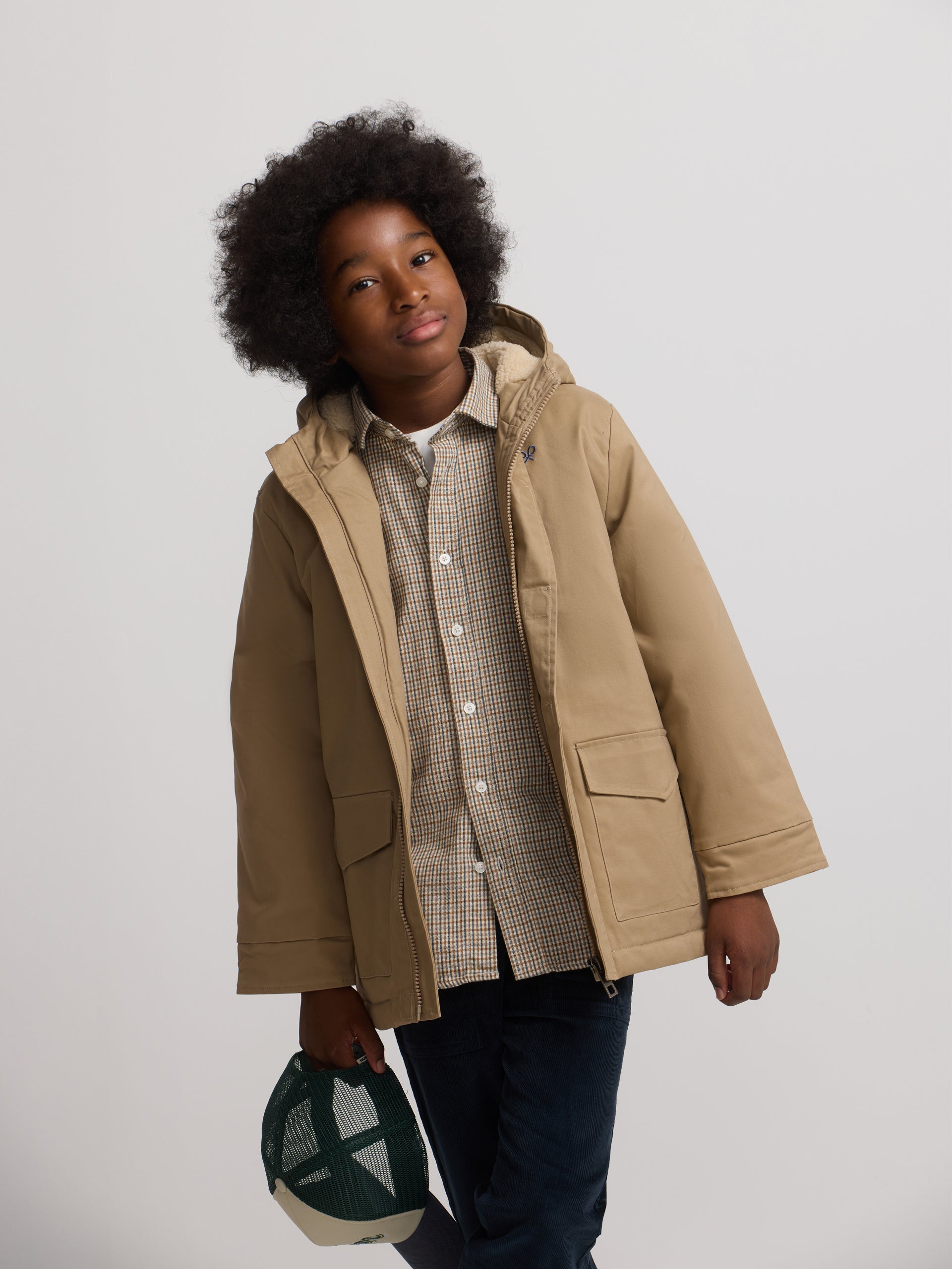 Abrigo kids capucha bolsillos beige medio