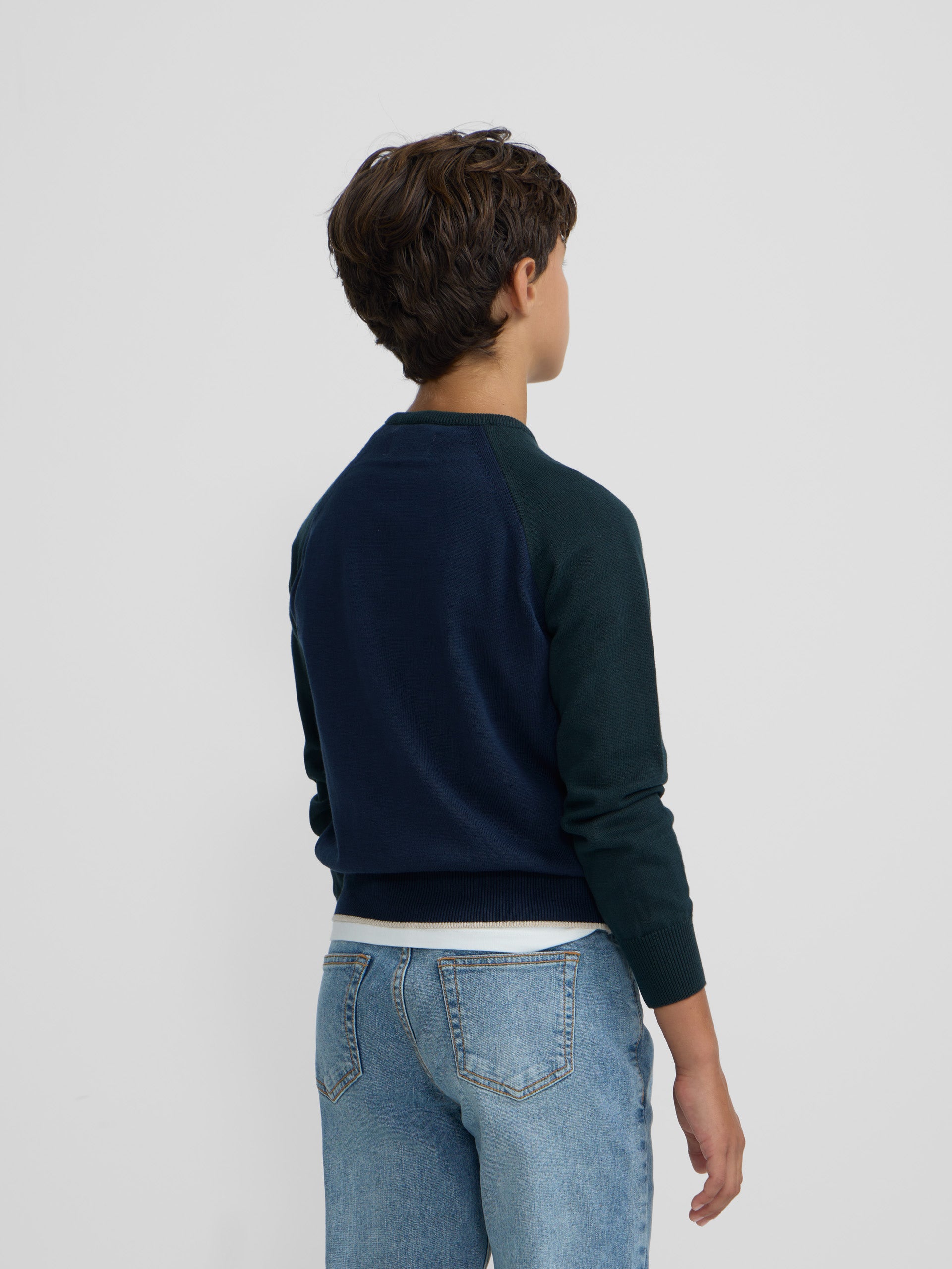 Camisola de criança de mangas verdes