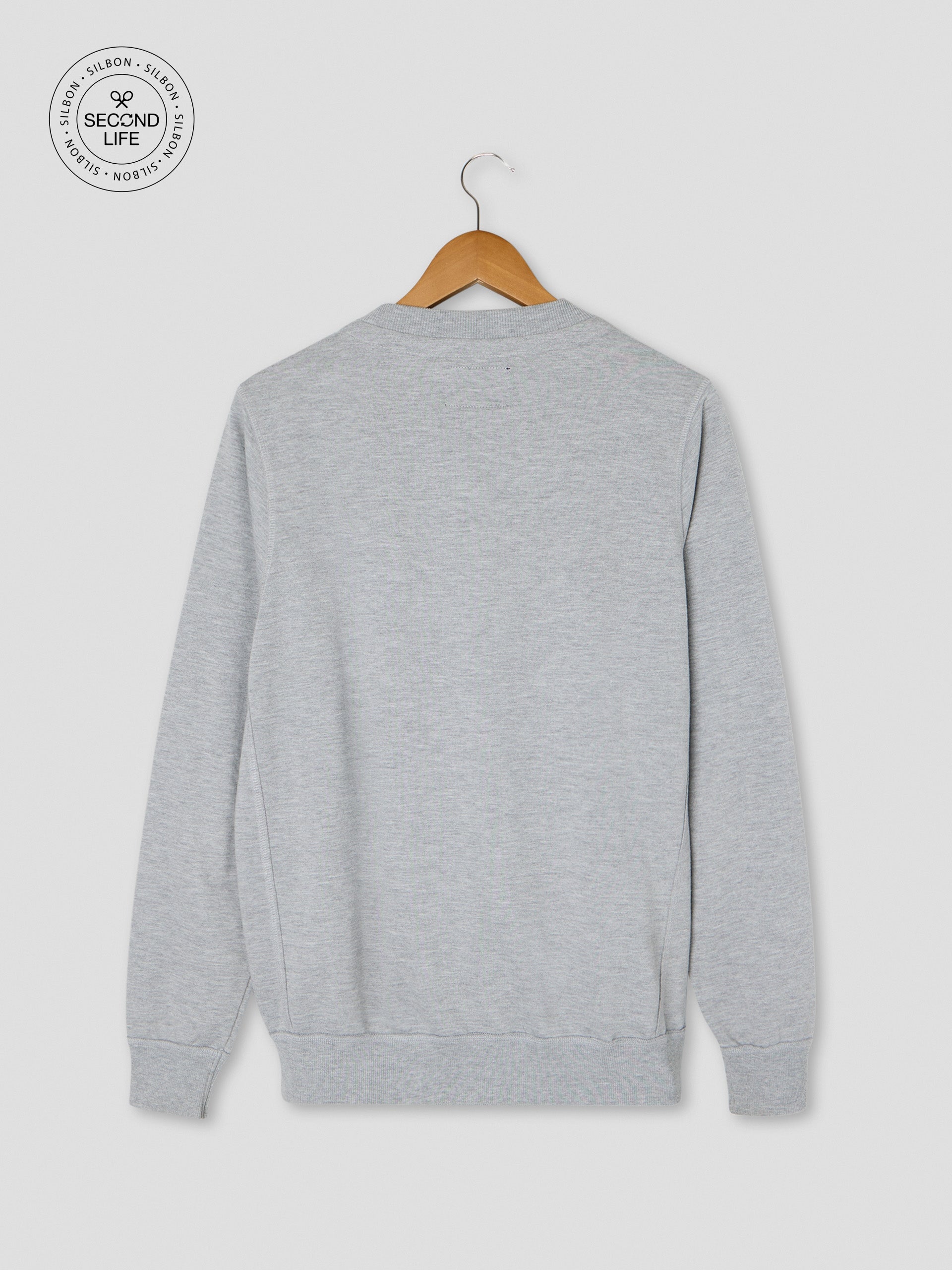 Sweatshirt second life