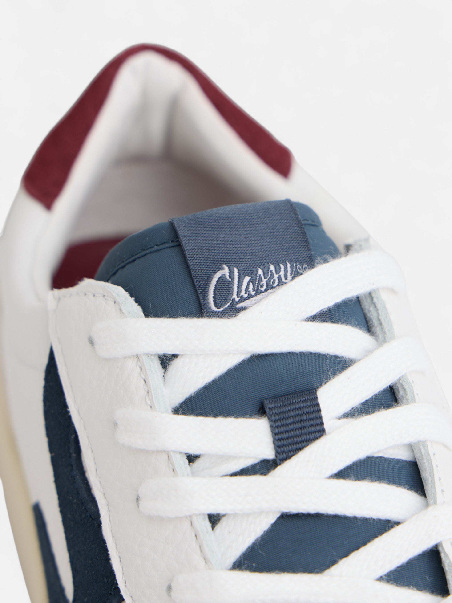 CLASSY09 blue sneaker
