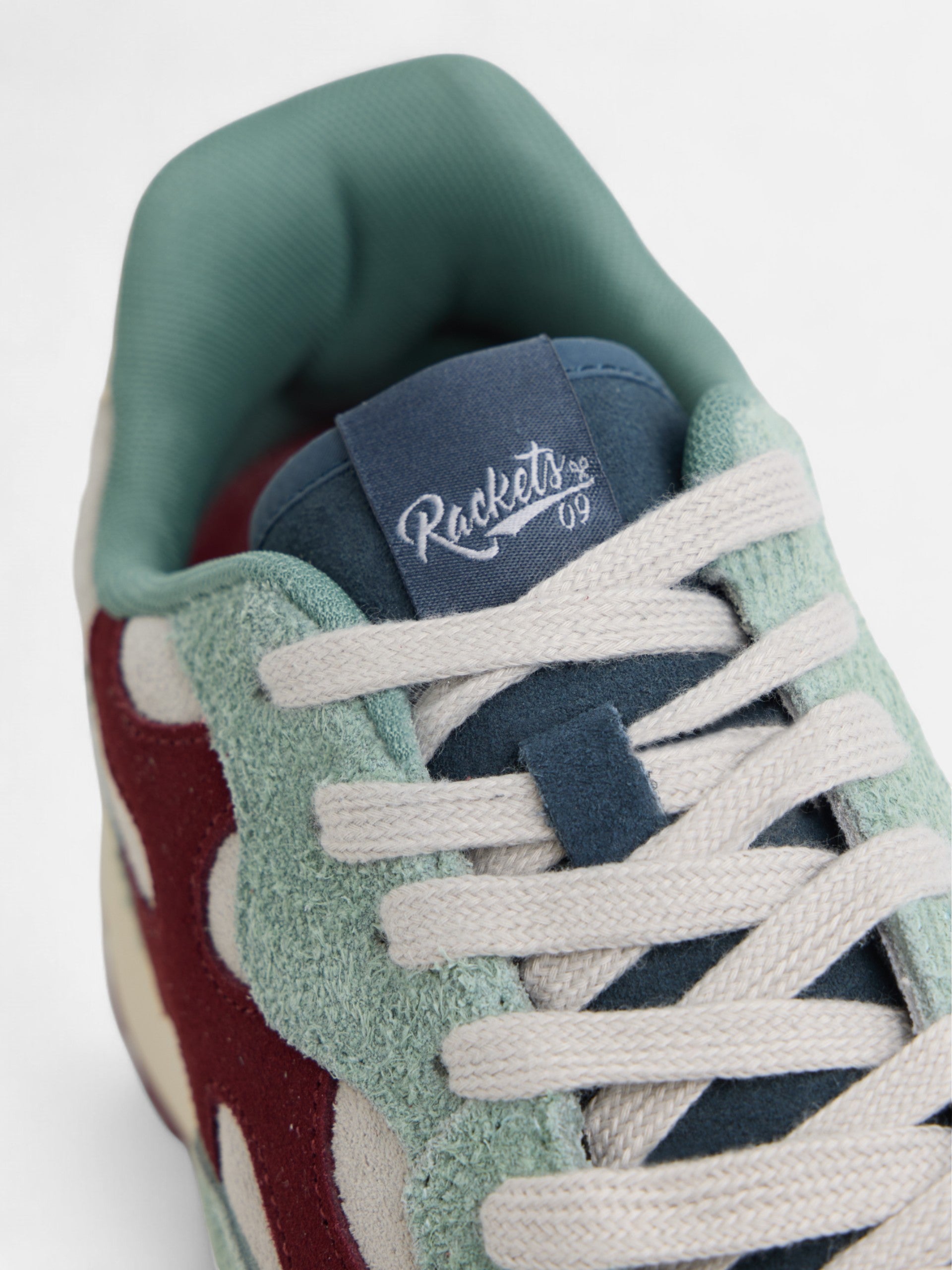 RACKETS09 burgundy green sneaker