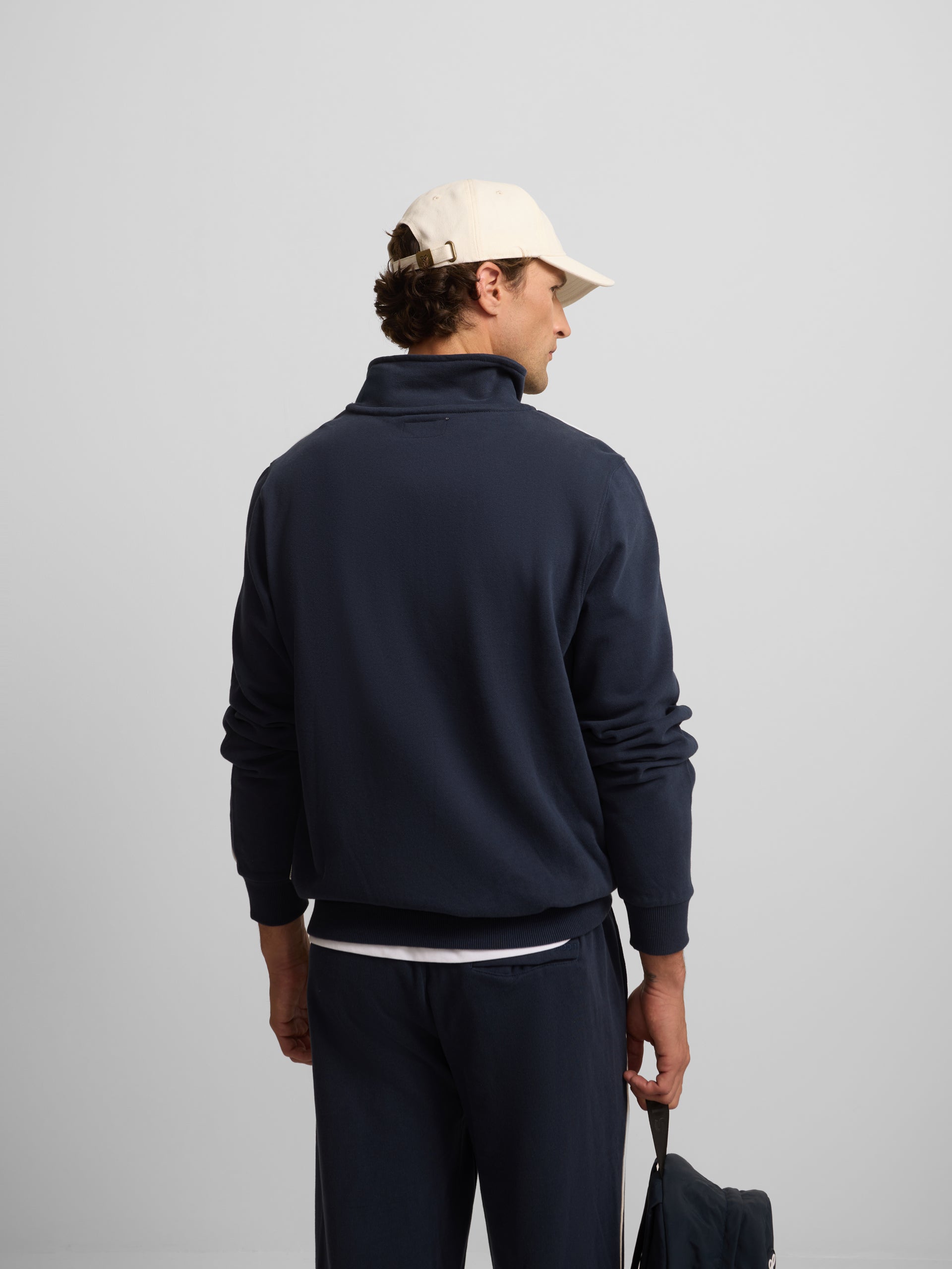 Sudadera deportiva minilogo azul marino