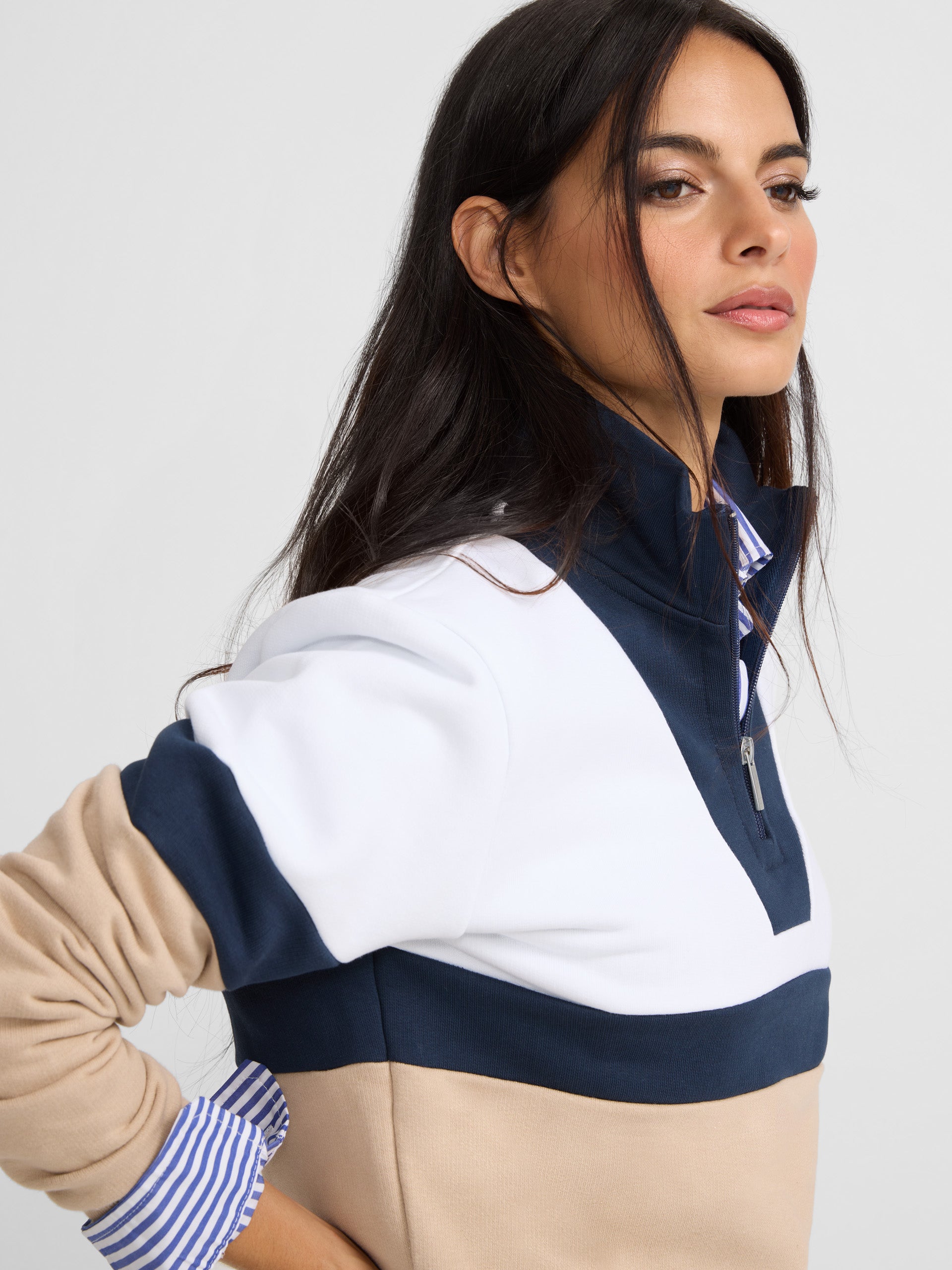 Sweatshirt mulher tricolor azul-marinho e bege