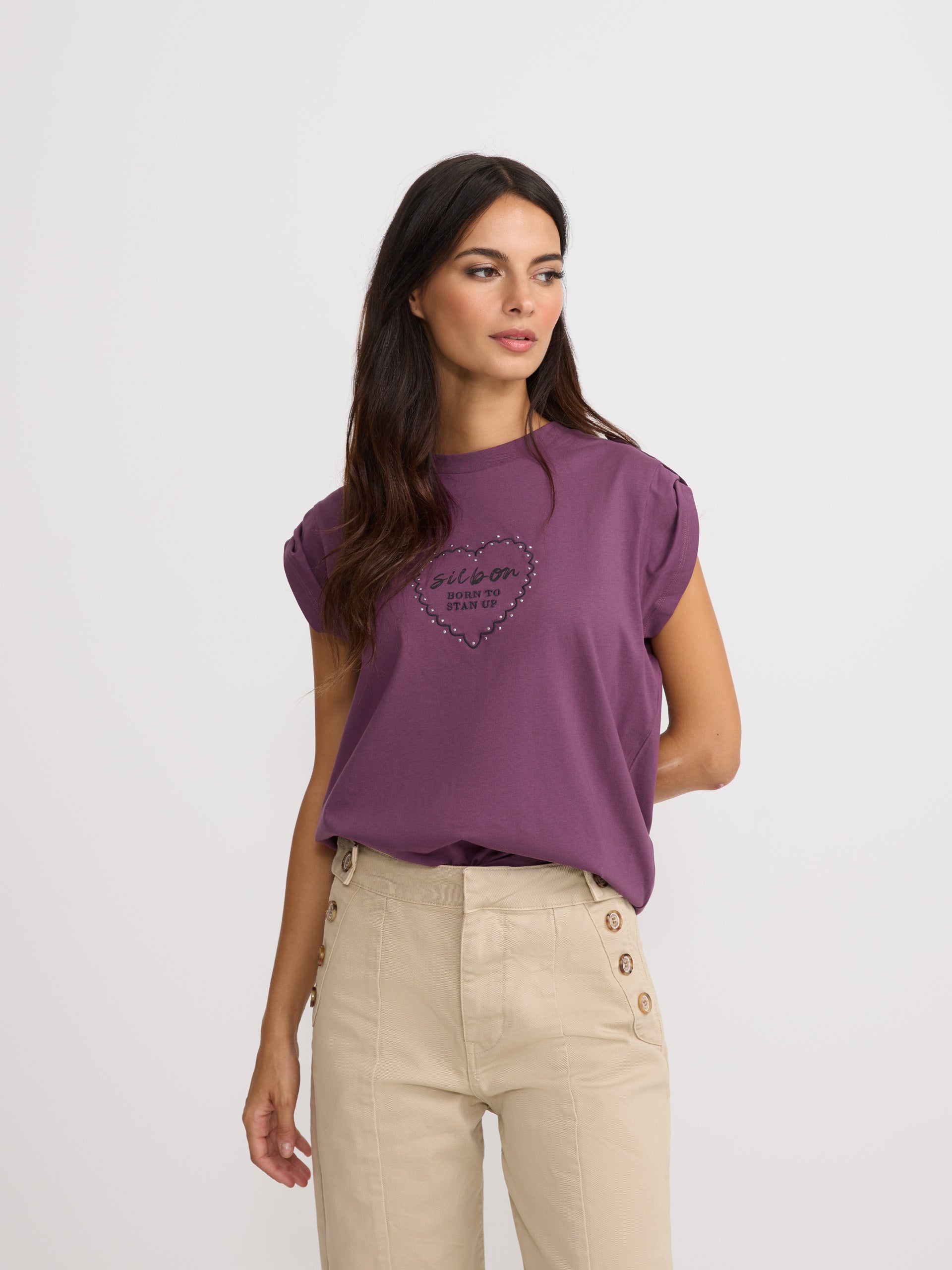Camiseta woman roll out corazon tachas morado