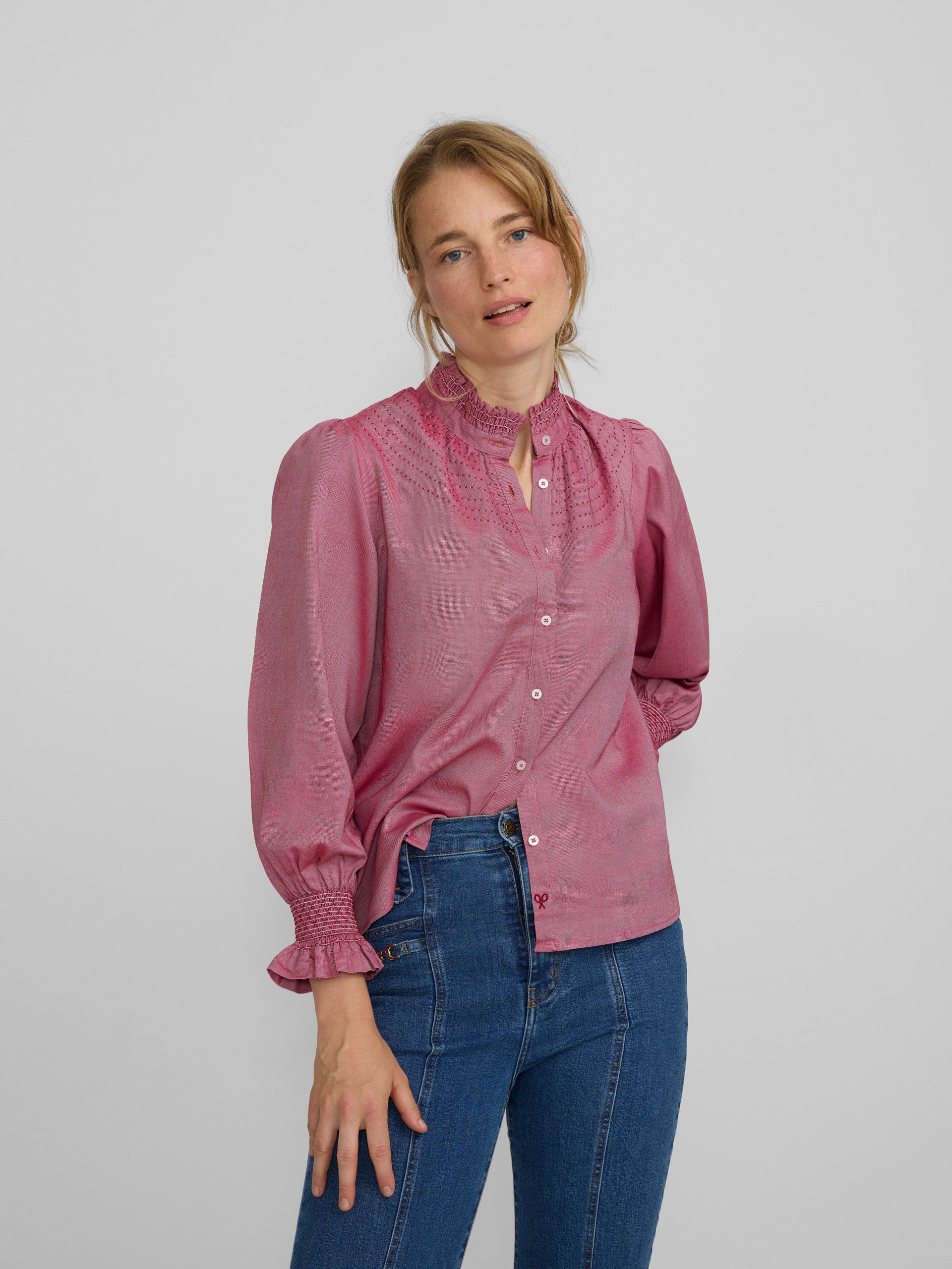 Camisa punho franzido bordô