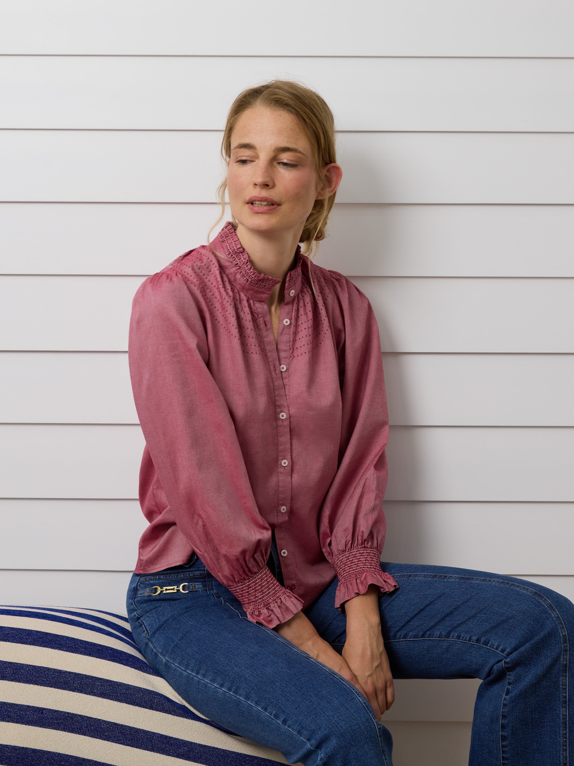 Camisa punho franzido bordô