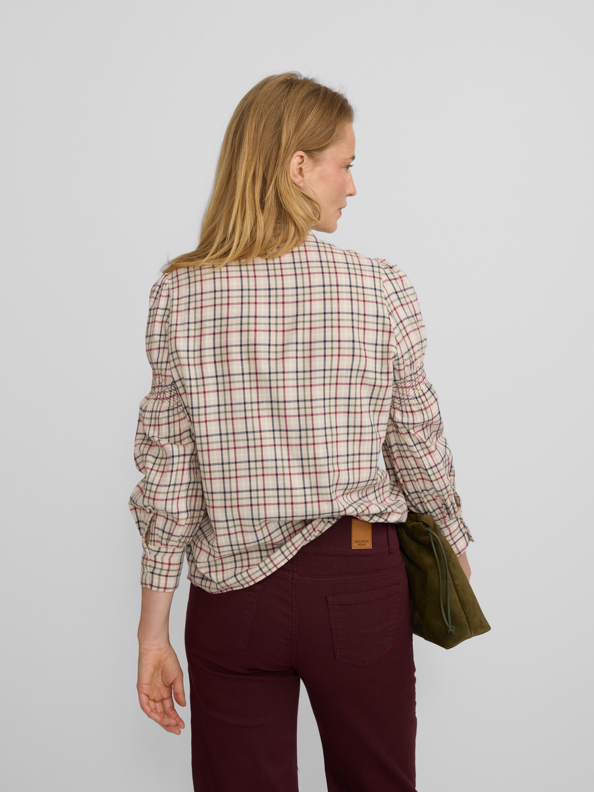 Chemise froncée à carreaux grenat et bleu