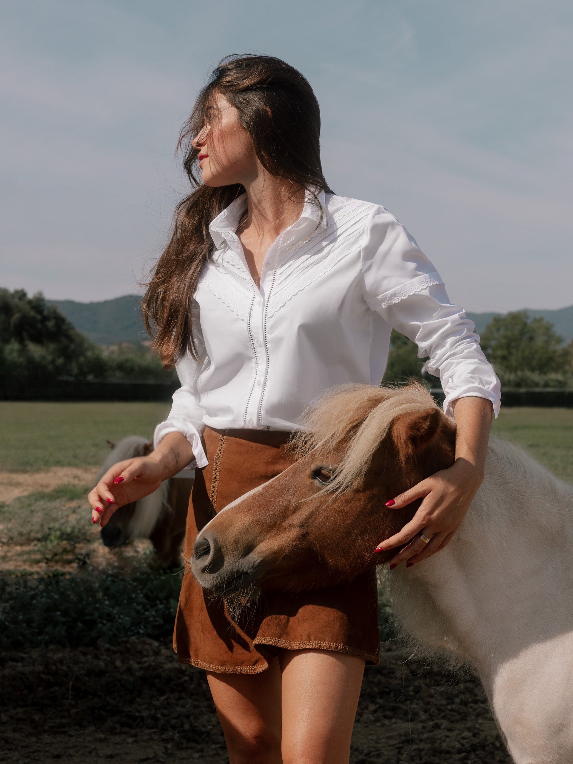 Chemise blanche à cordon