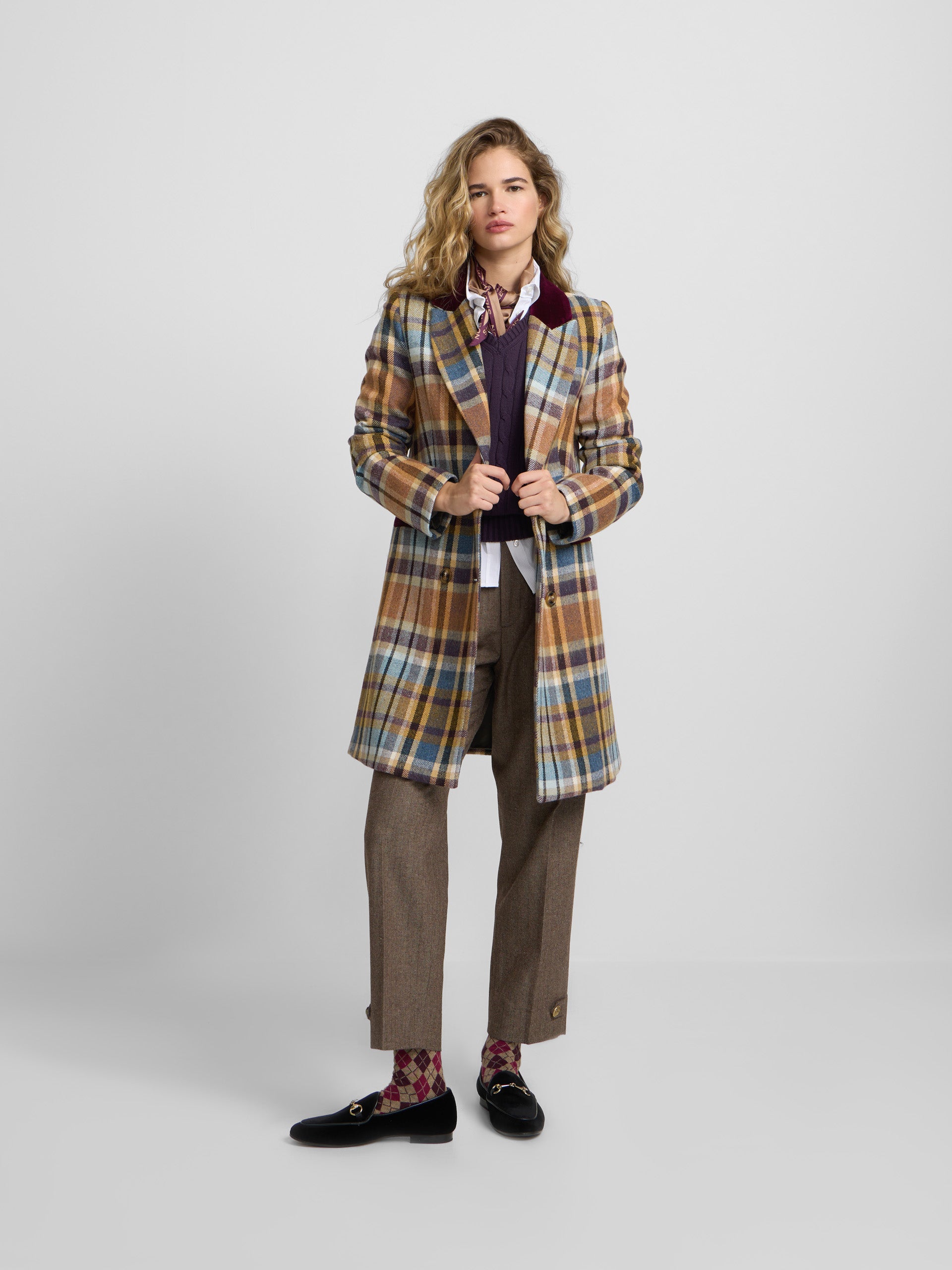 Casaco cruzado de xadrez castanho